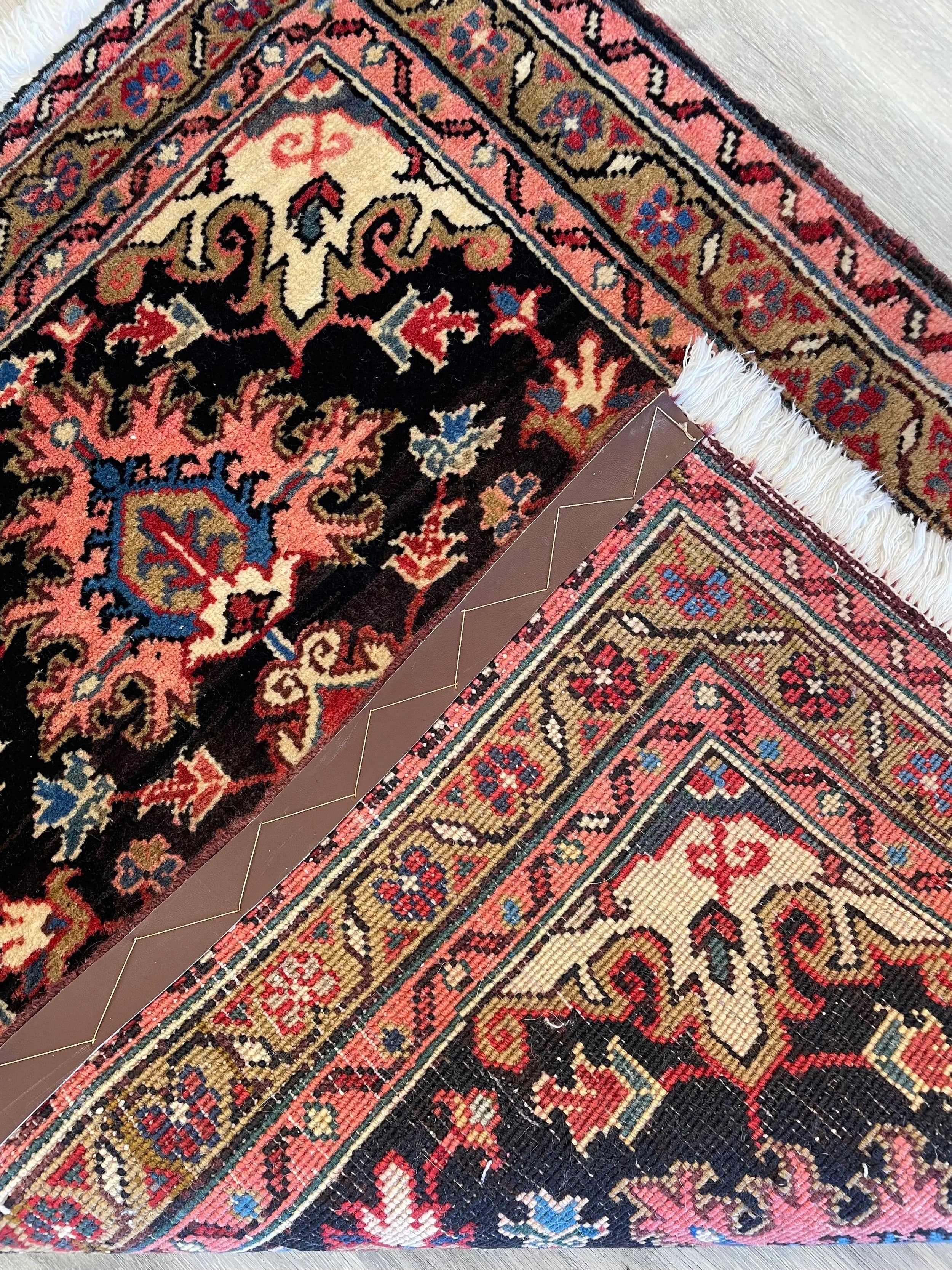 Wool Heriz Rug (2'7" x 3'5")