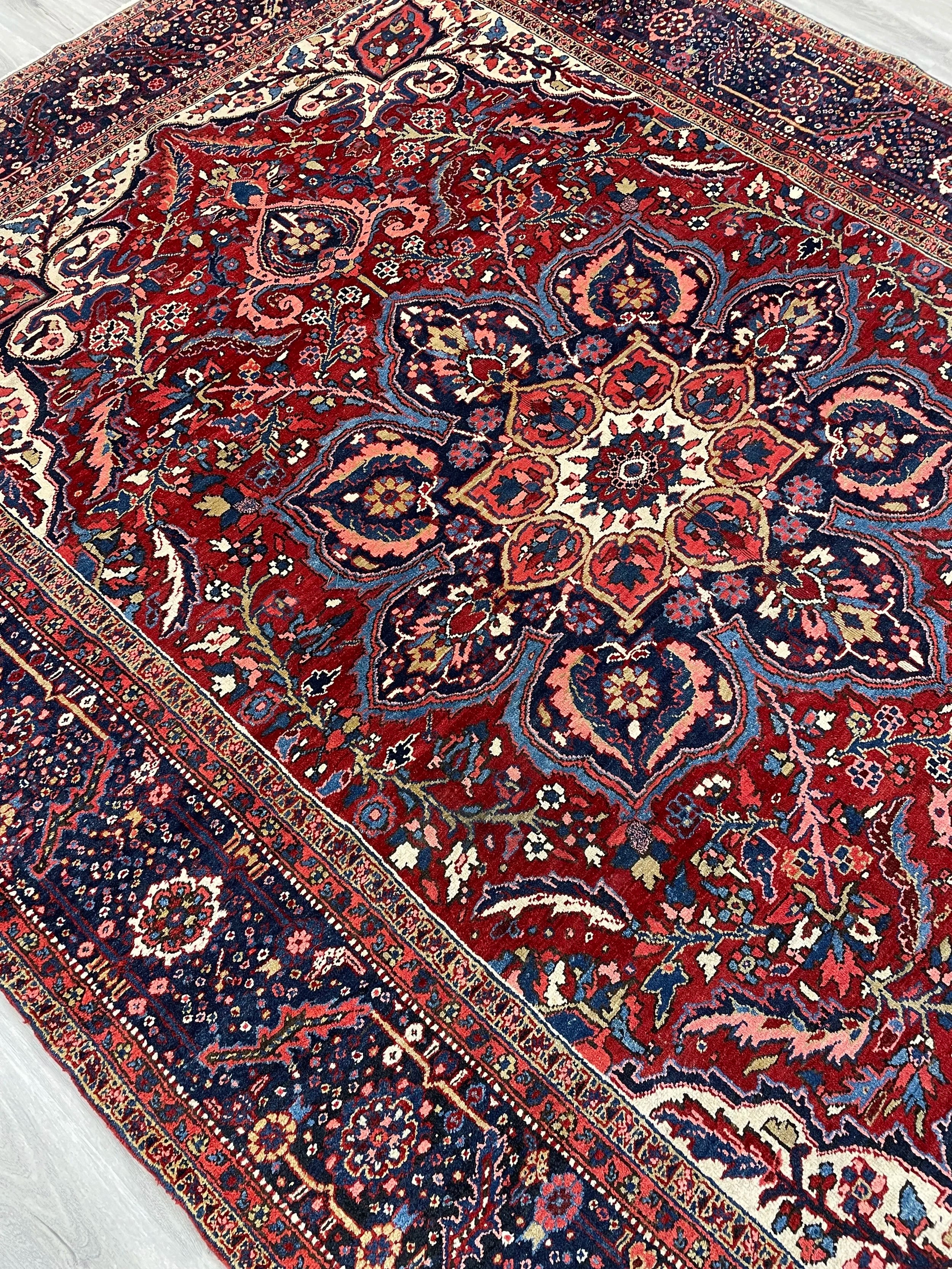 Vintage Heriz Wool Rug (8'2" x 11'0")