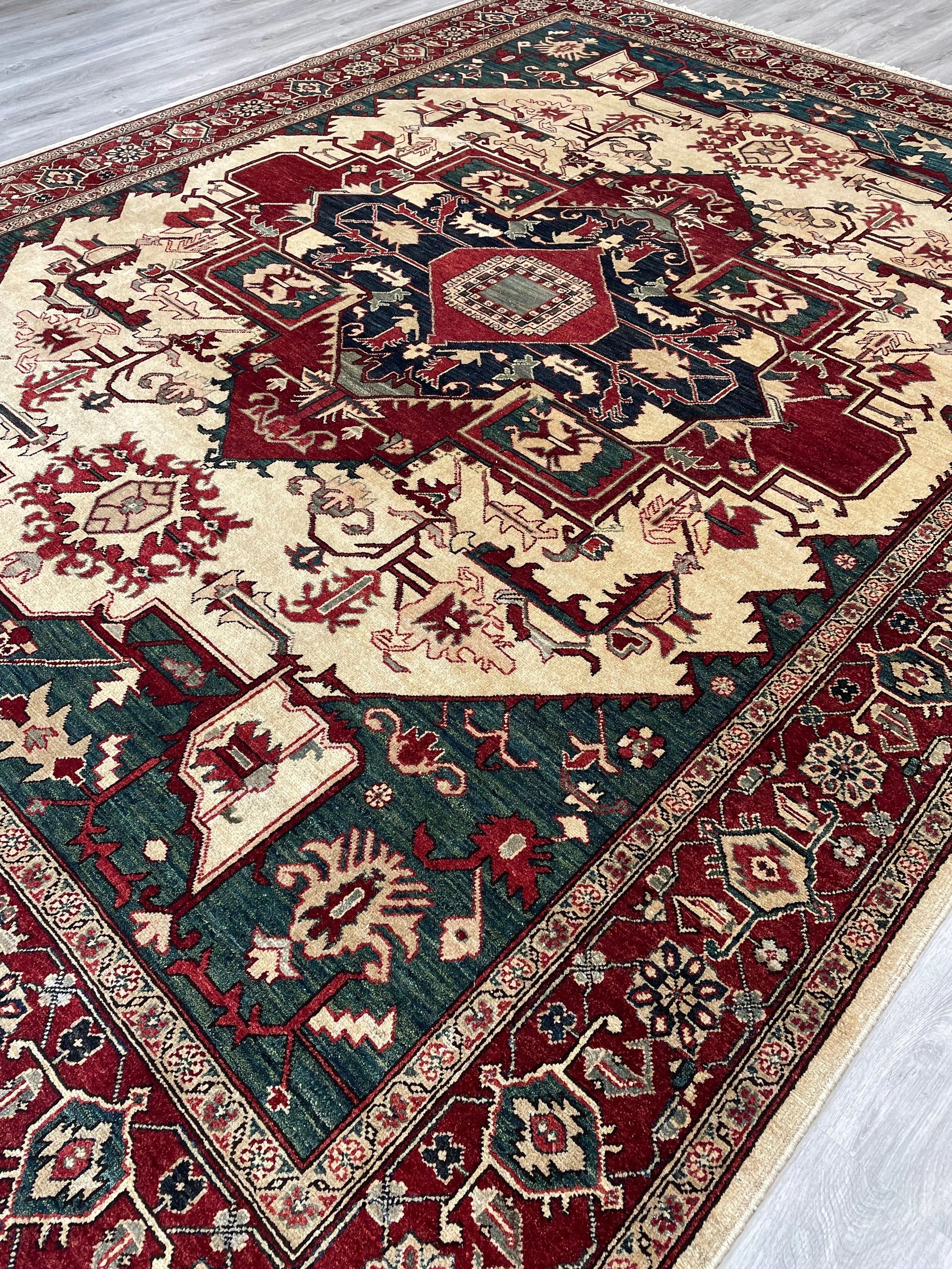 Heriz Design Wool Rug (9'4" x 11'10")