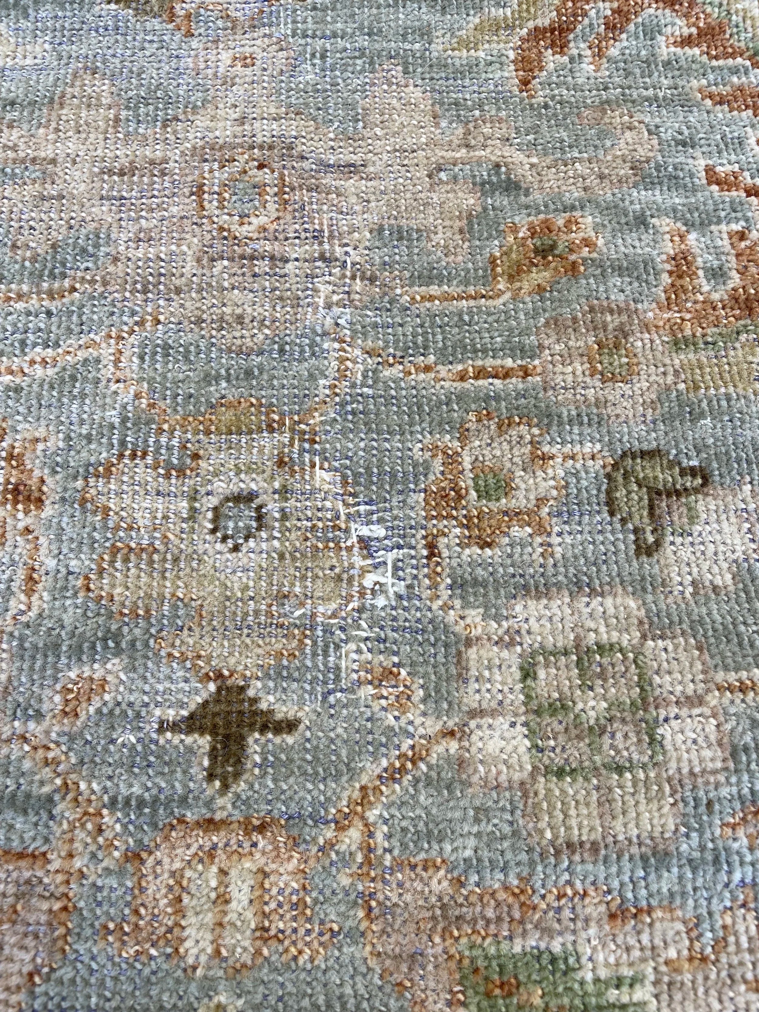 Vintage Indo Heriz Wool Rug (9'8" x 13'6")