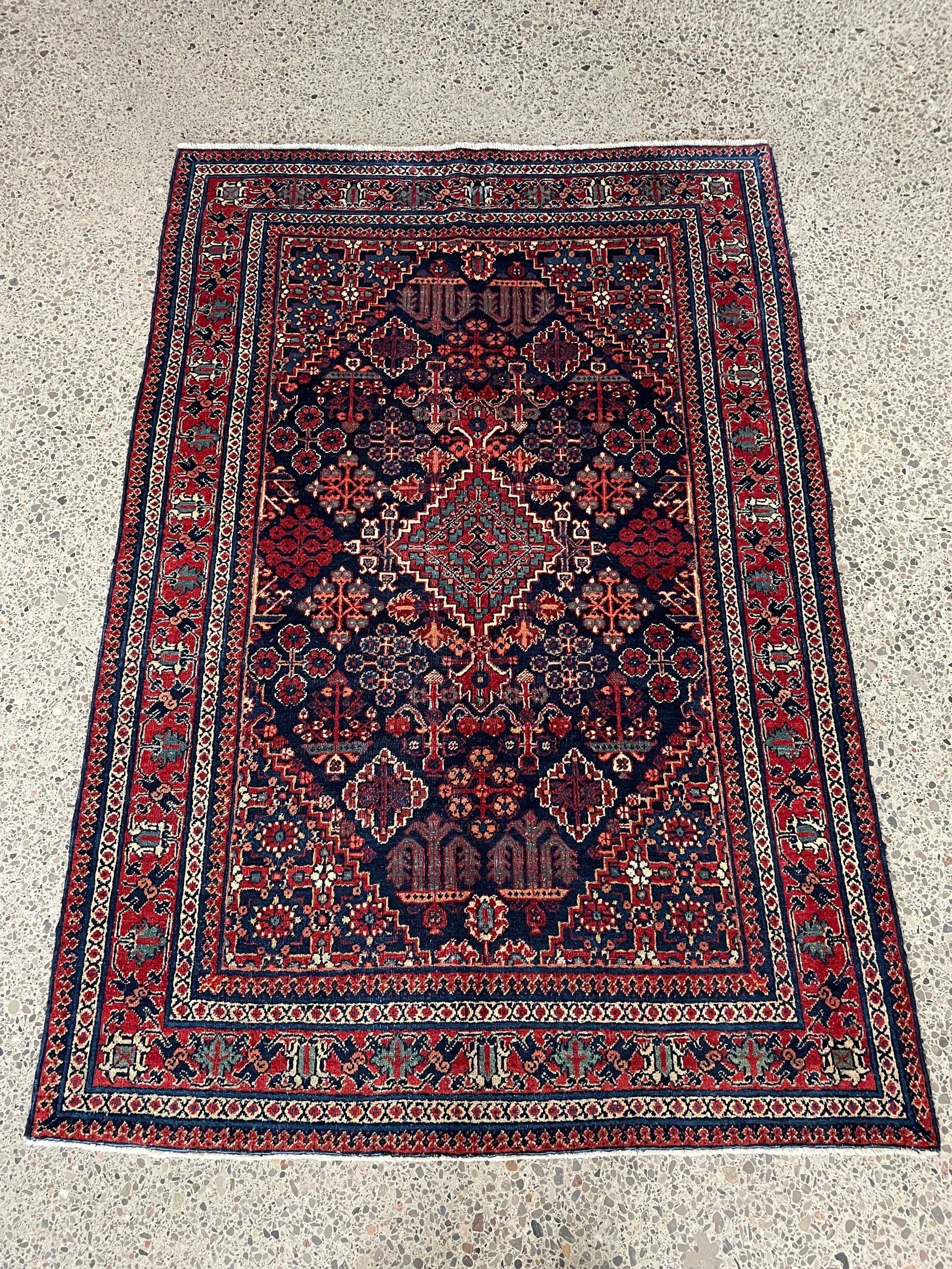 Joshaghan Semi-Antique Wool Rug (4'4" x 6'6")