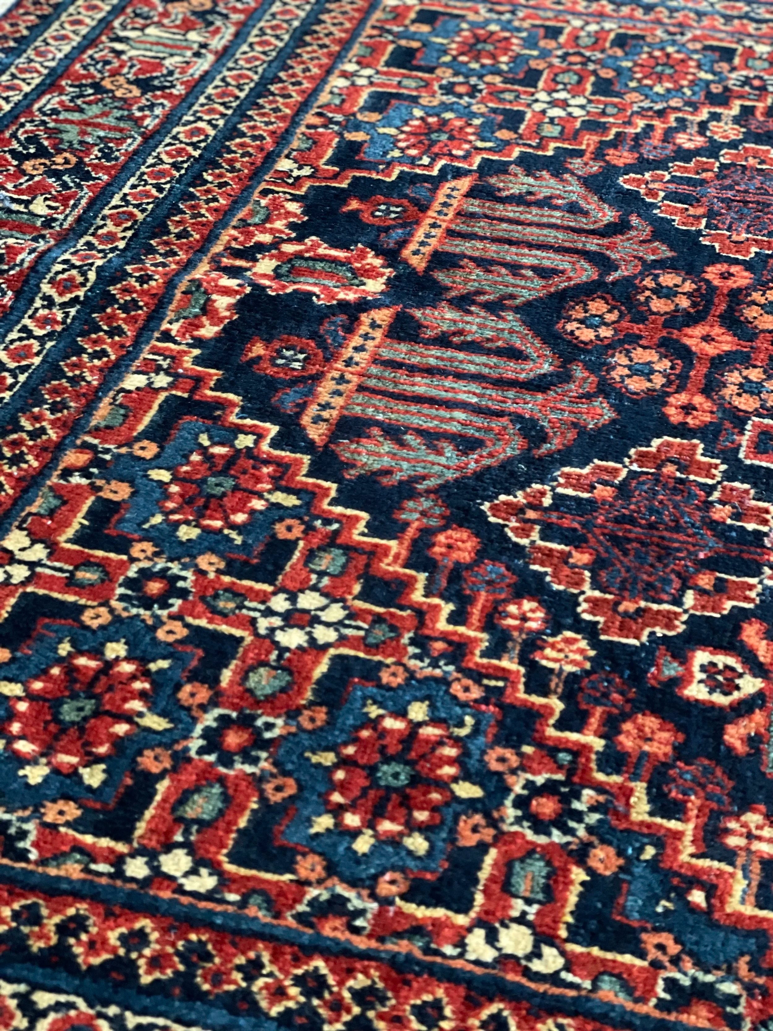 Joshaghan Semi-Antique Wool Rug (4'4" x 6'6")