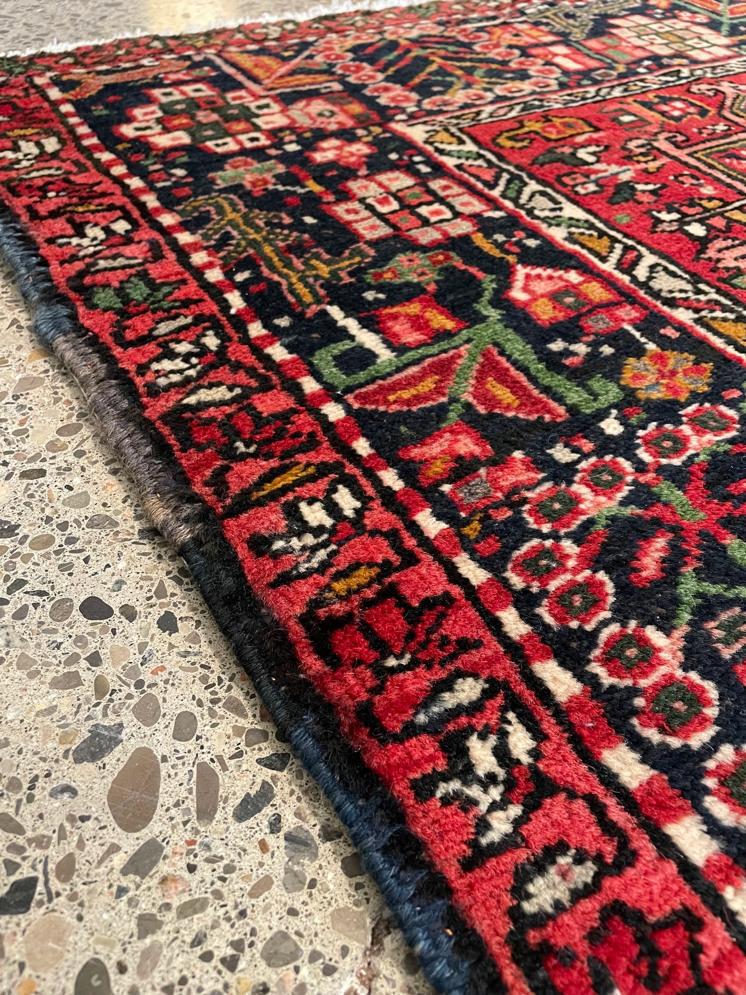 Karajeh Vintage Wool Rug (3'3" x 4'9")