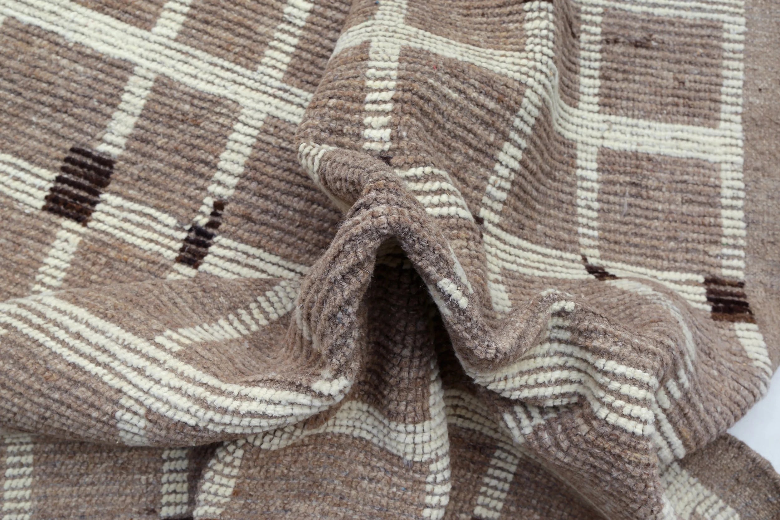Karakul Contemporary Wool Rug (10'0" x 13'3")