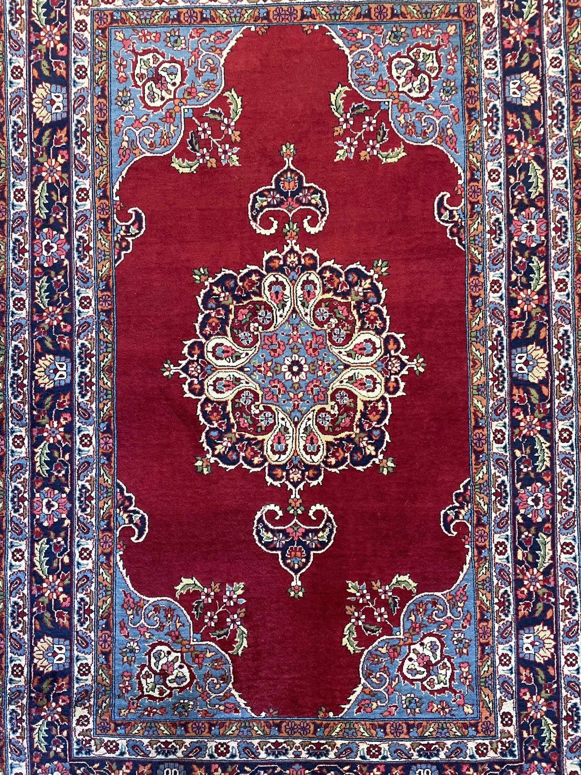 Kashan Vintage Wool Rug (3'11" x 6'1")