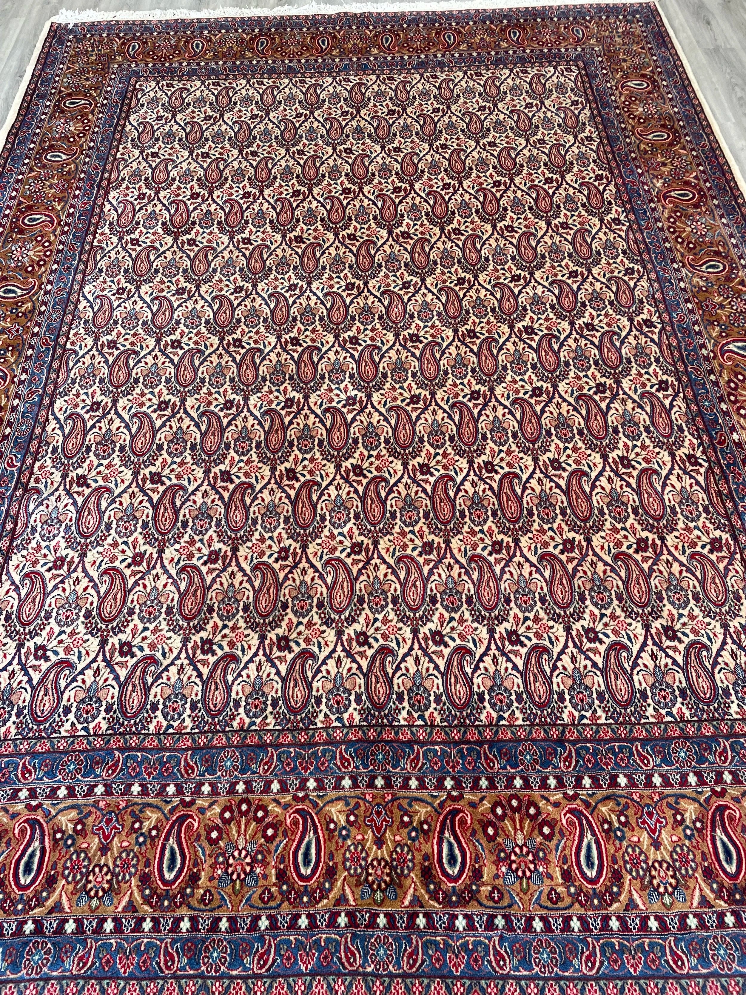 Kashan Vintage Wool Rug (8'10" x 11'10")