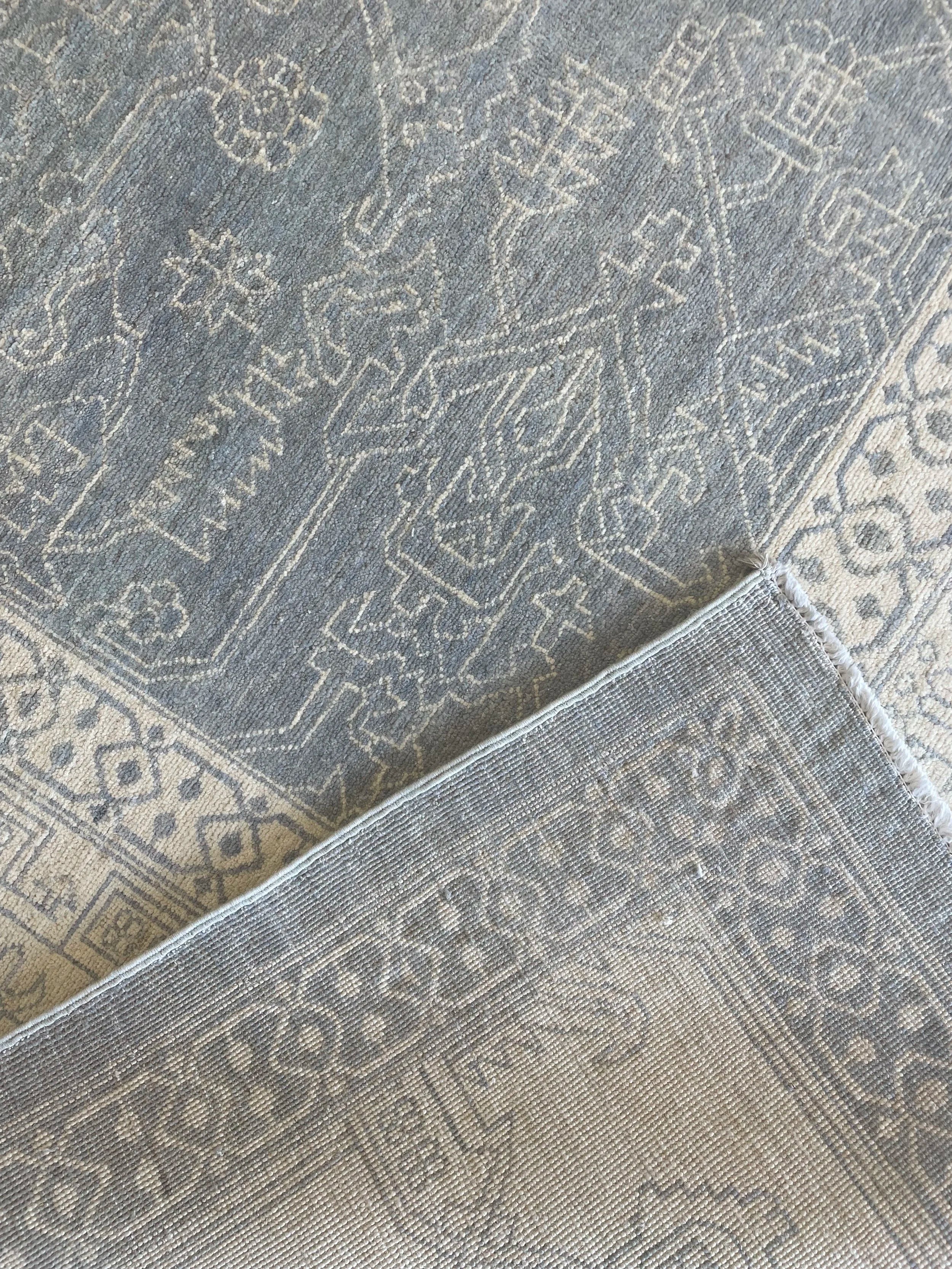 Contemporary Heriz Wool Rug (8'9" x 12'0")