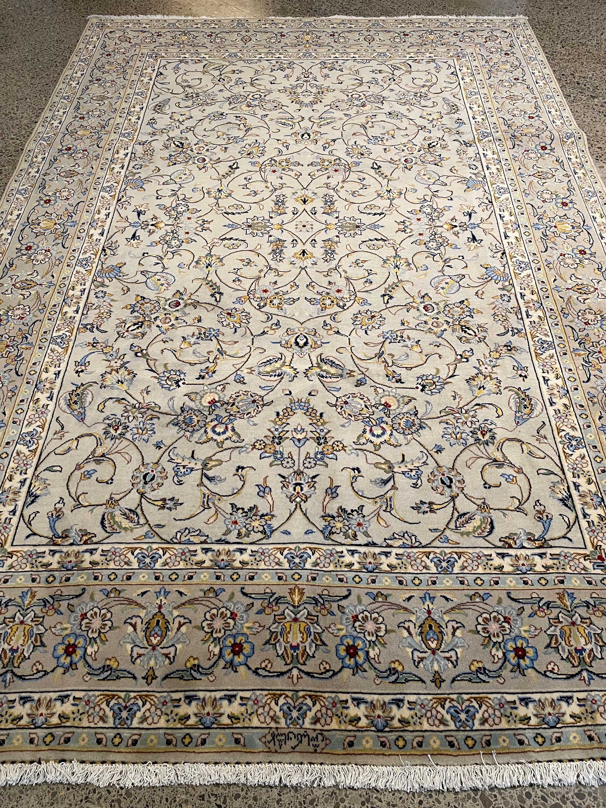 Kashan Wool Rug (6'6" x 9'8")