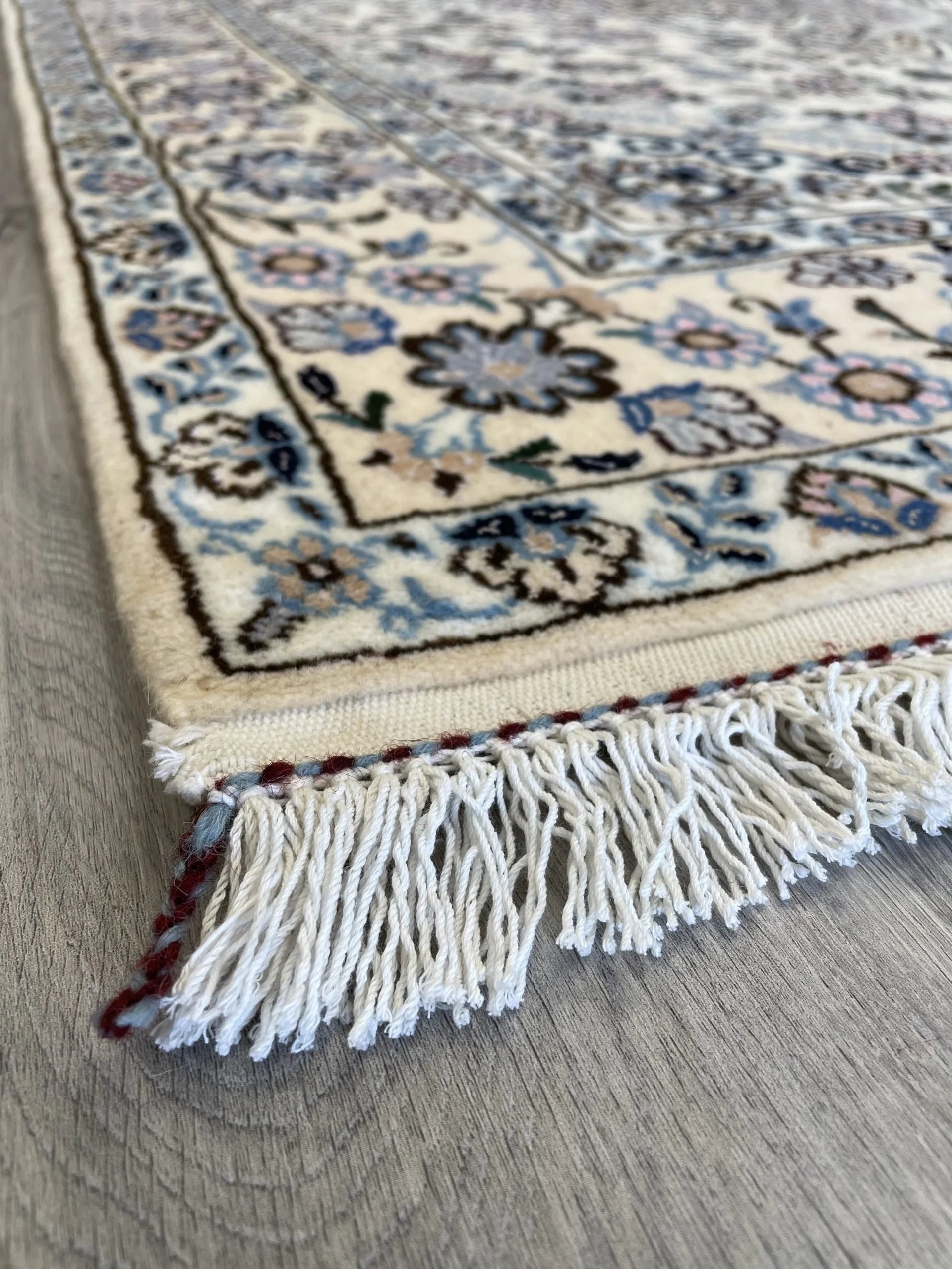 Naeen Wool & Silk Rug (4'6" x 6'11")