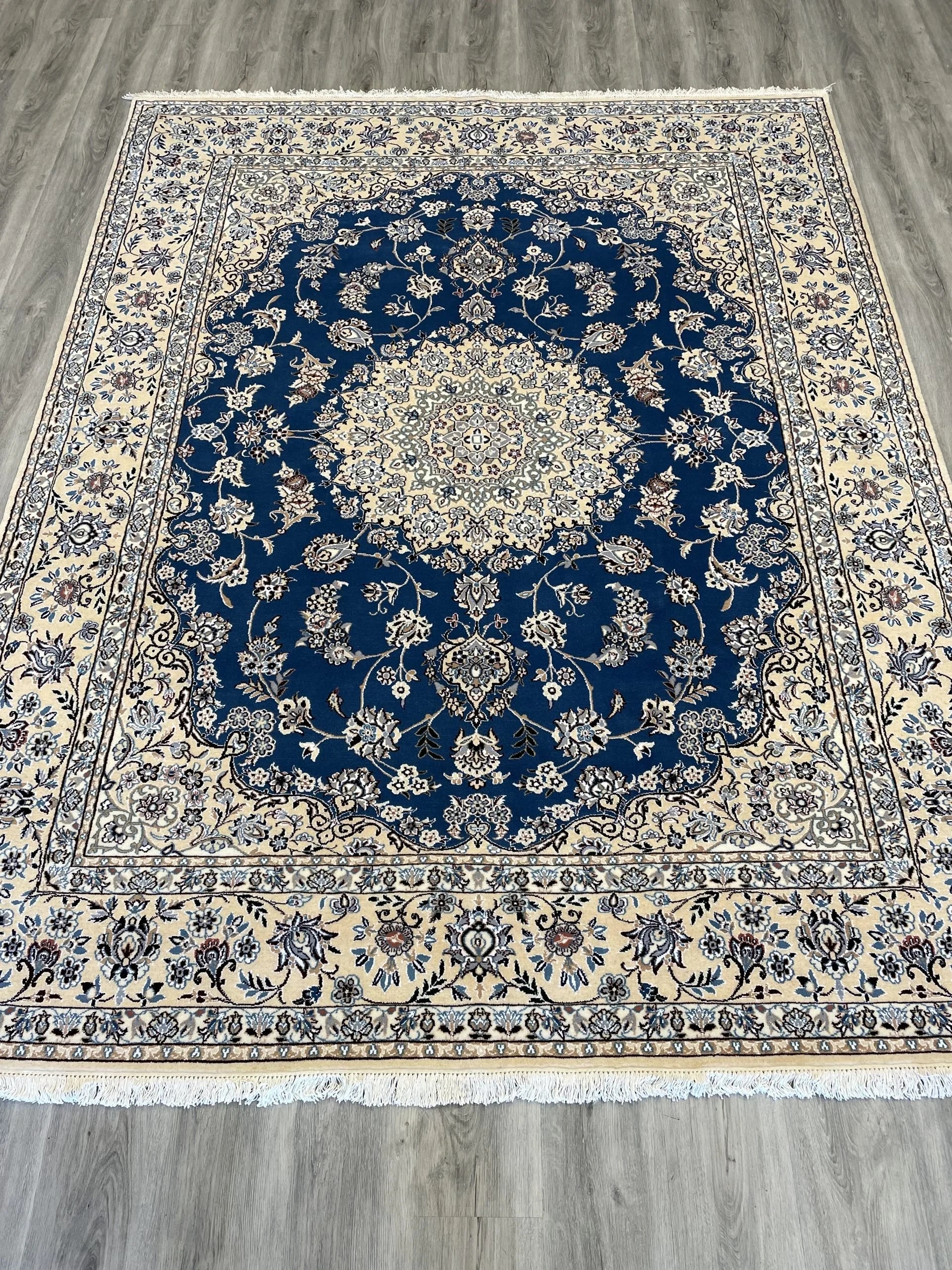 Naeen Wool & Silk Rug (6'6" x 8'4")