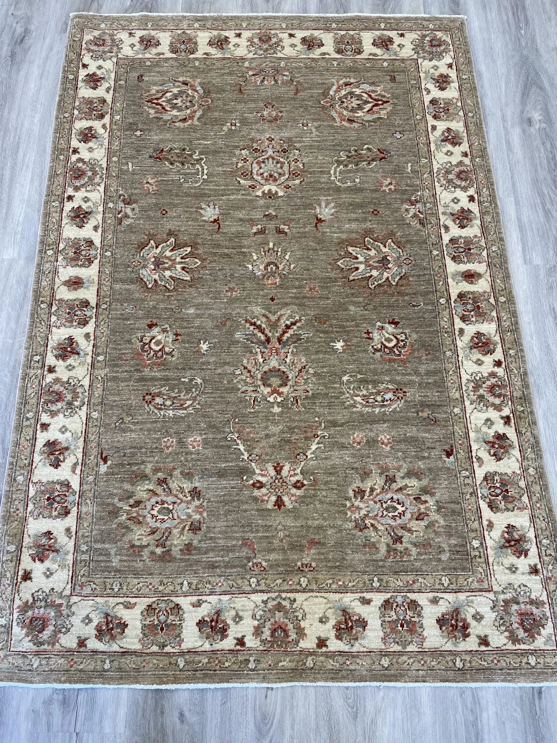 Farahan Wool Rug (3'10" x 5'8")