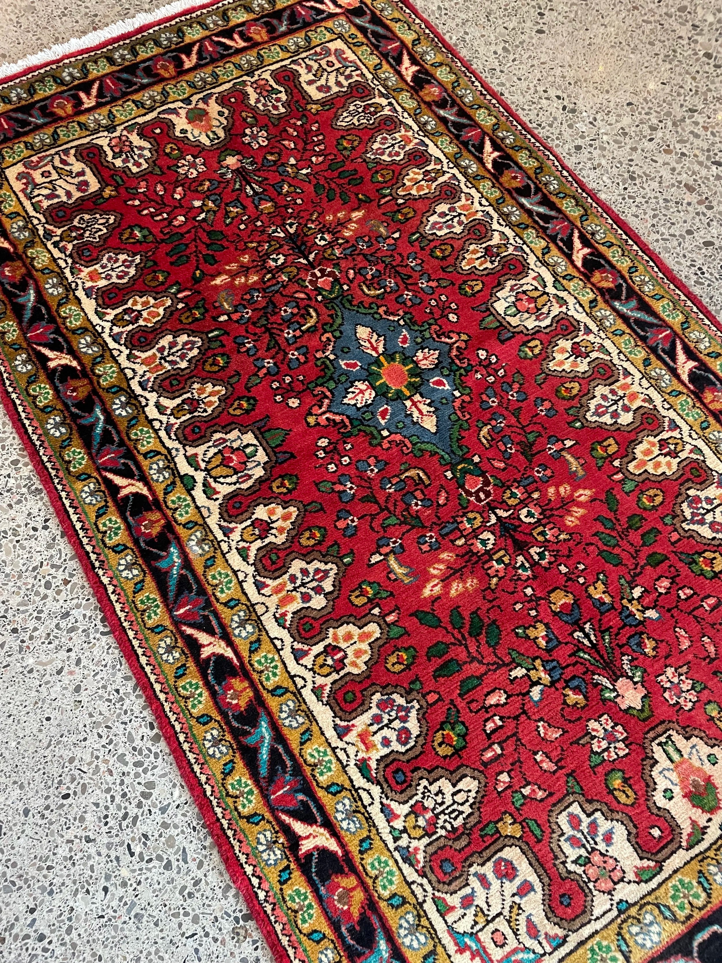 Lilihan Wool Rug (3'3" x 5'9")