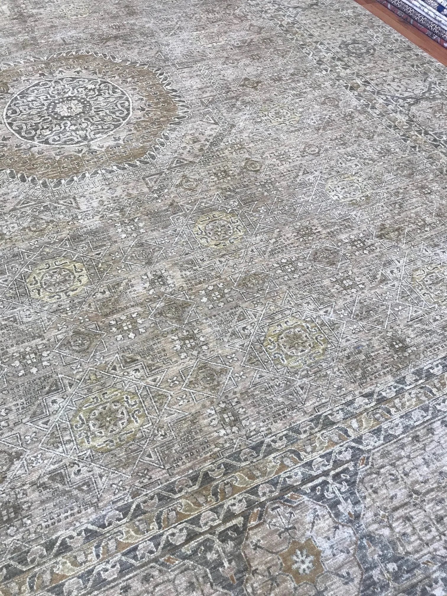 Mamluk Neutral Wool Rug (11'11" x 14'10")
