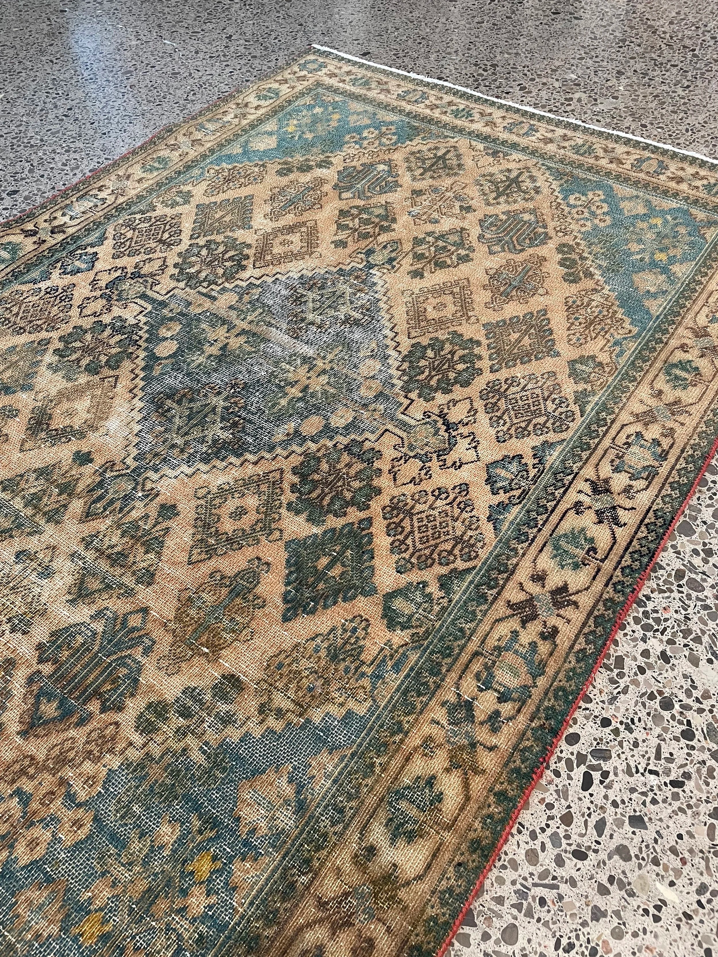 Meymeh Vintage Wool Rug (3'5" x 5'1")