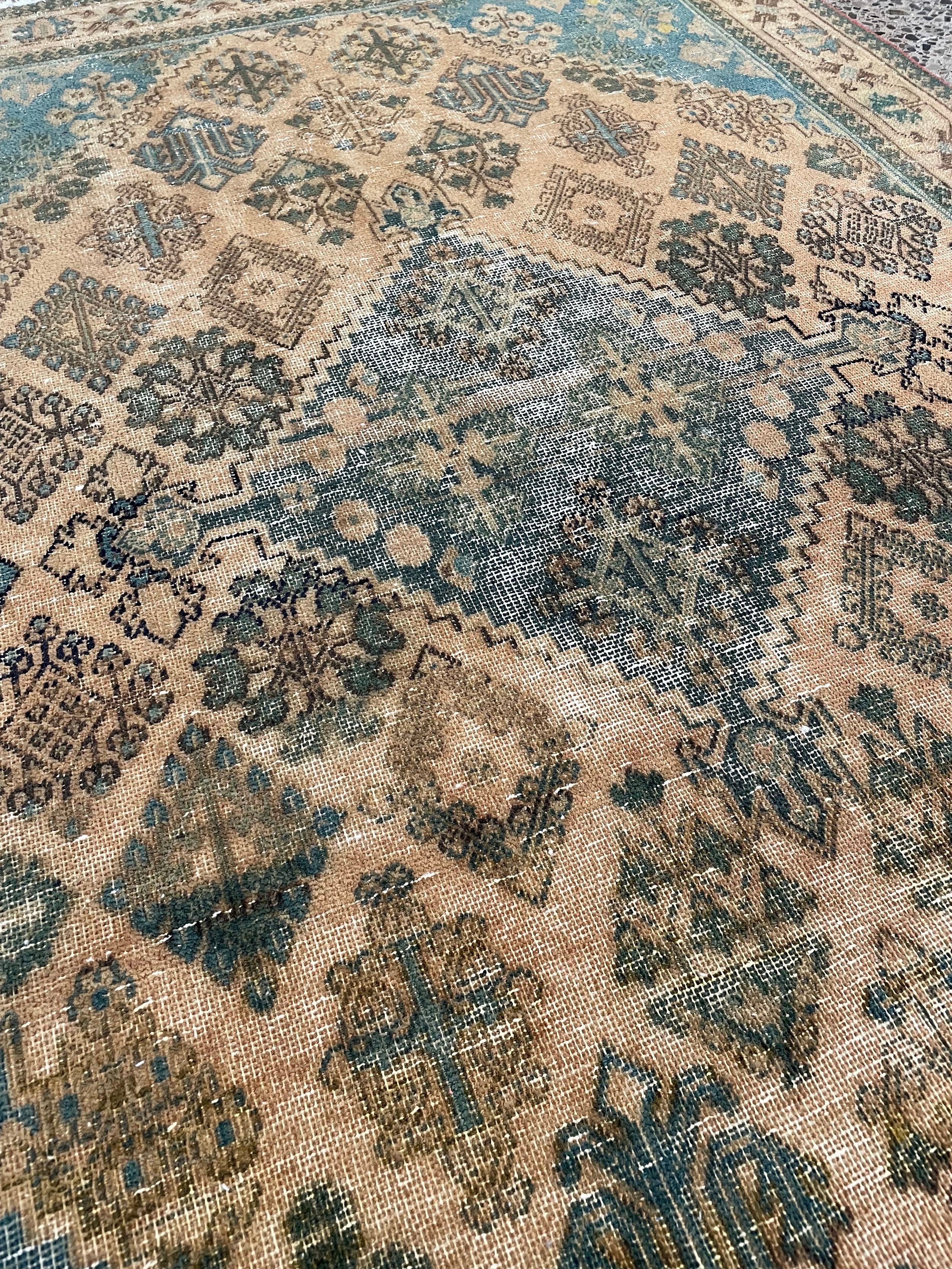 Meymeh Vintage Wool Rug (3'5" x 5'1")