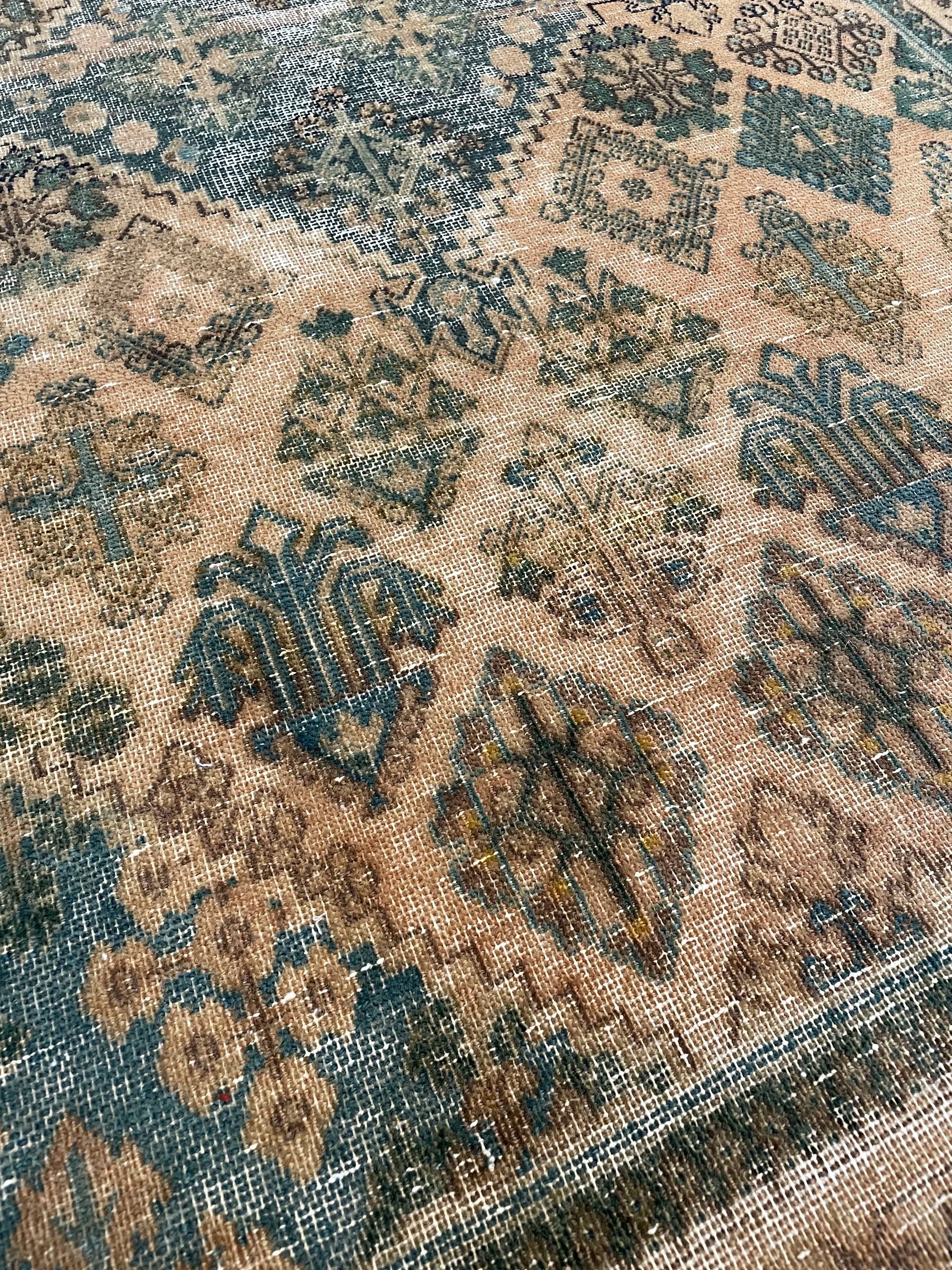 Meymeh Vintage Wool Rug (3'5" x 5'1")