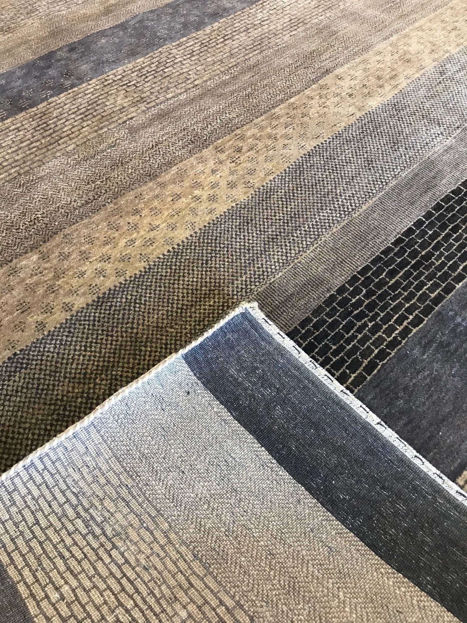 Wool Gabbeh Rug (8'4" x 9'11")