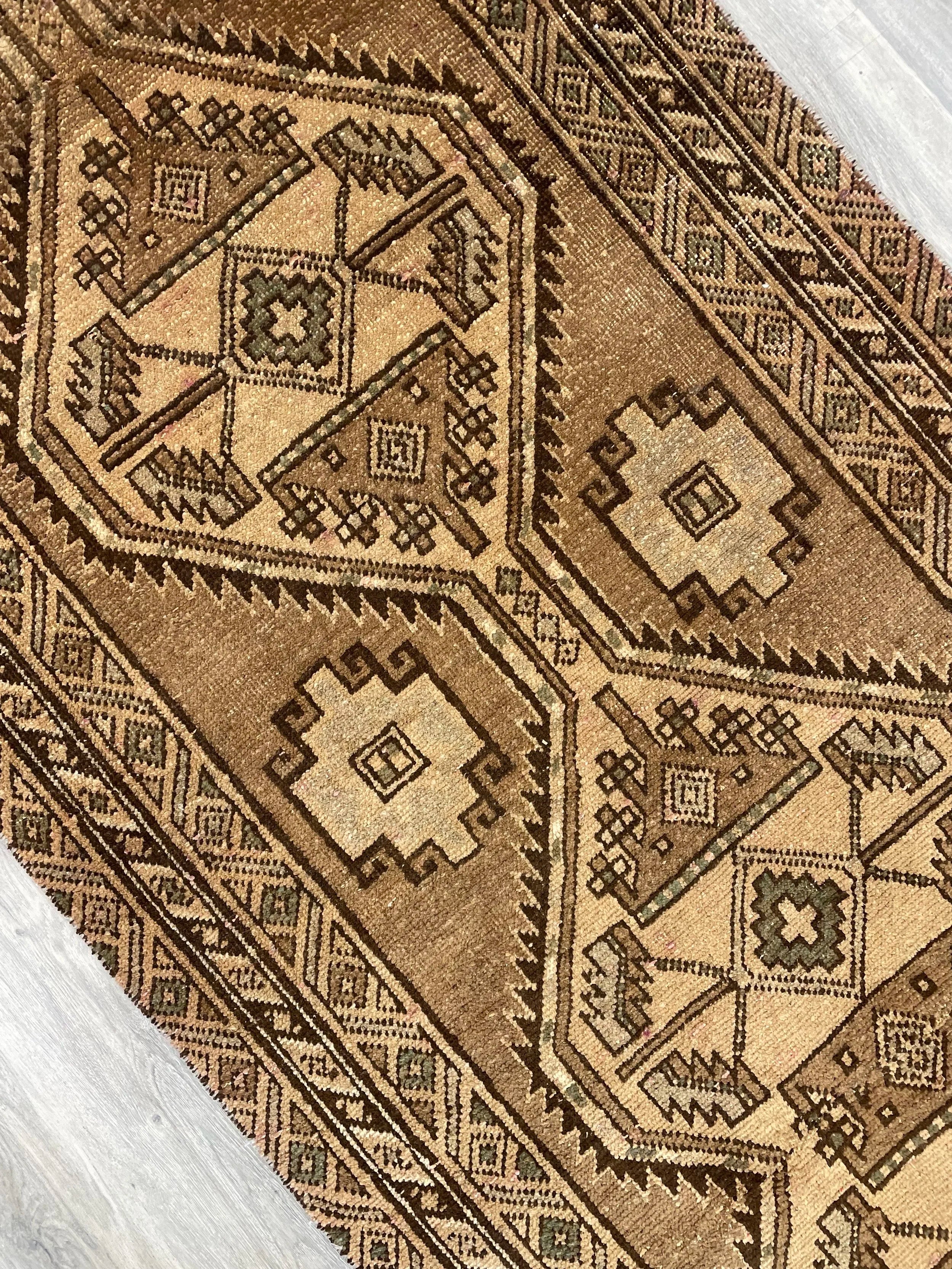 Hamedan Vintage Wool Rug Runner (3'6" x 11'8")
