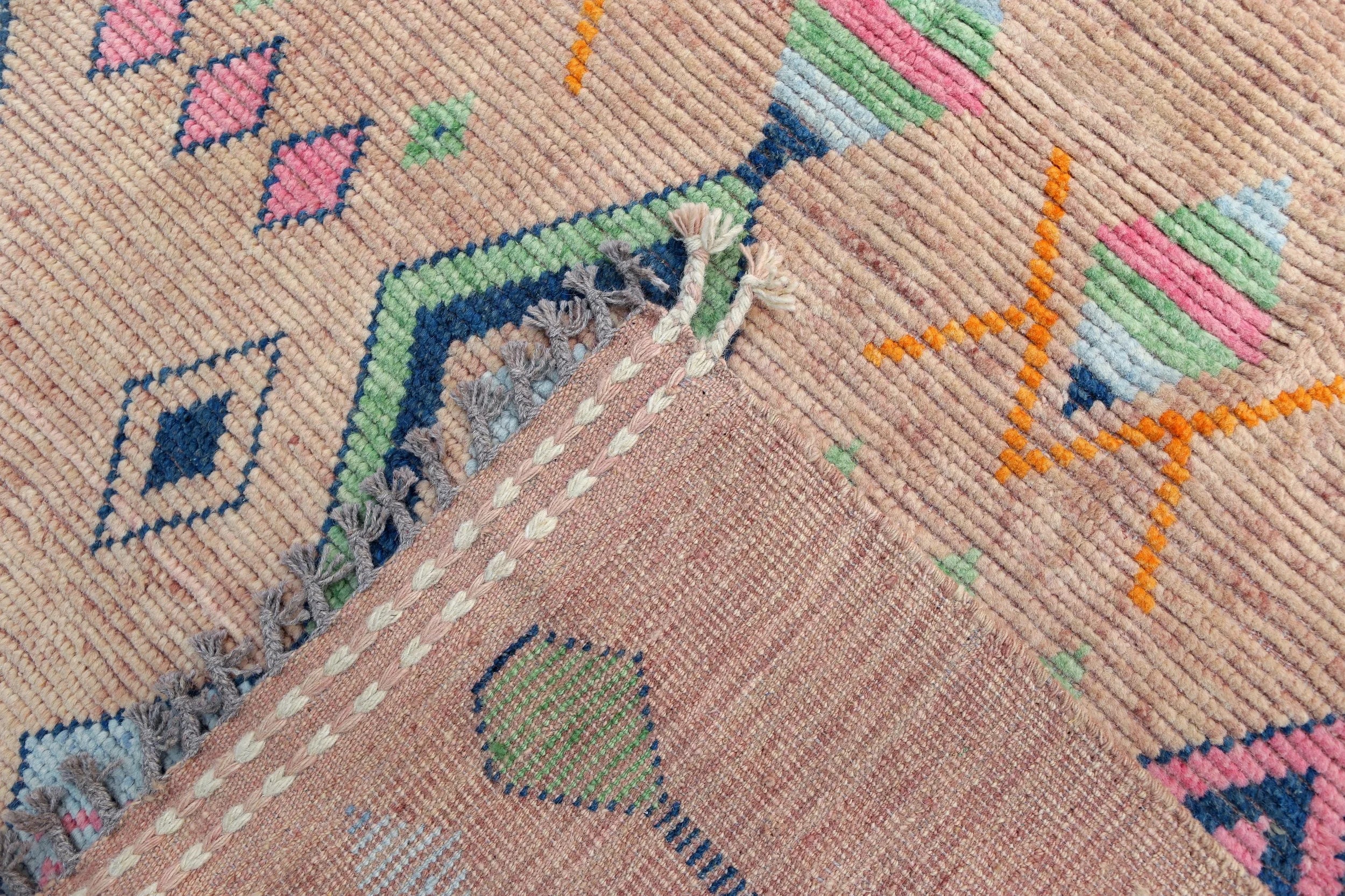 Moroccan-Style Wool Rug (5'2" x 8'3")