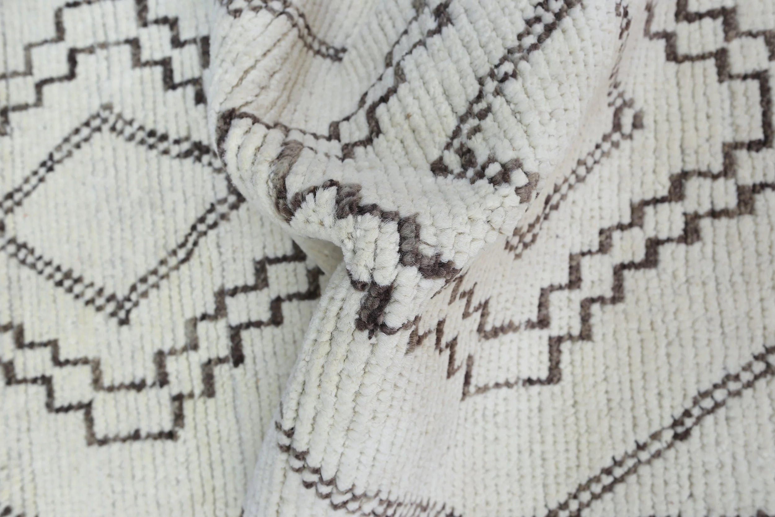 Moroccan-Style Wool Rug Runner (2'7" x 12'0")