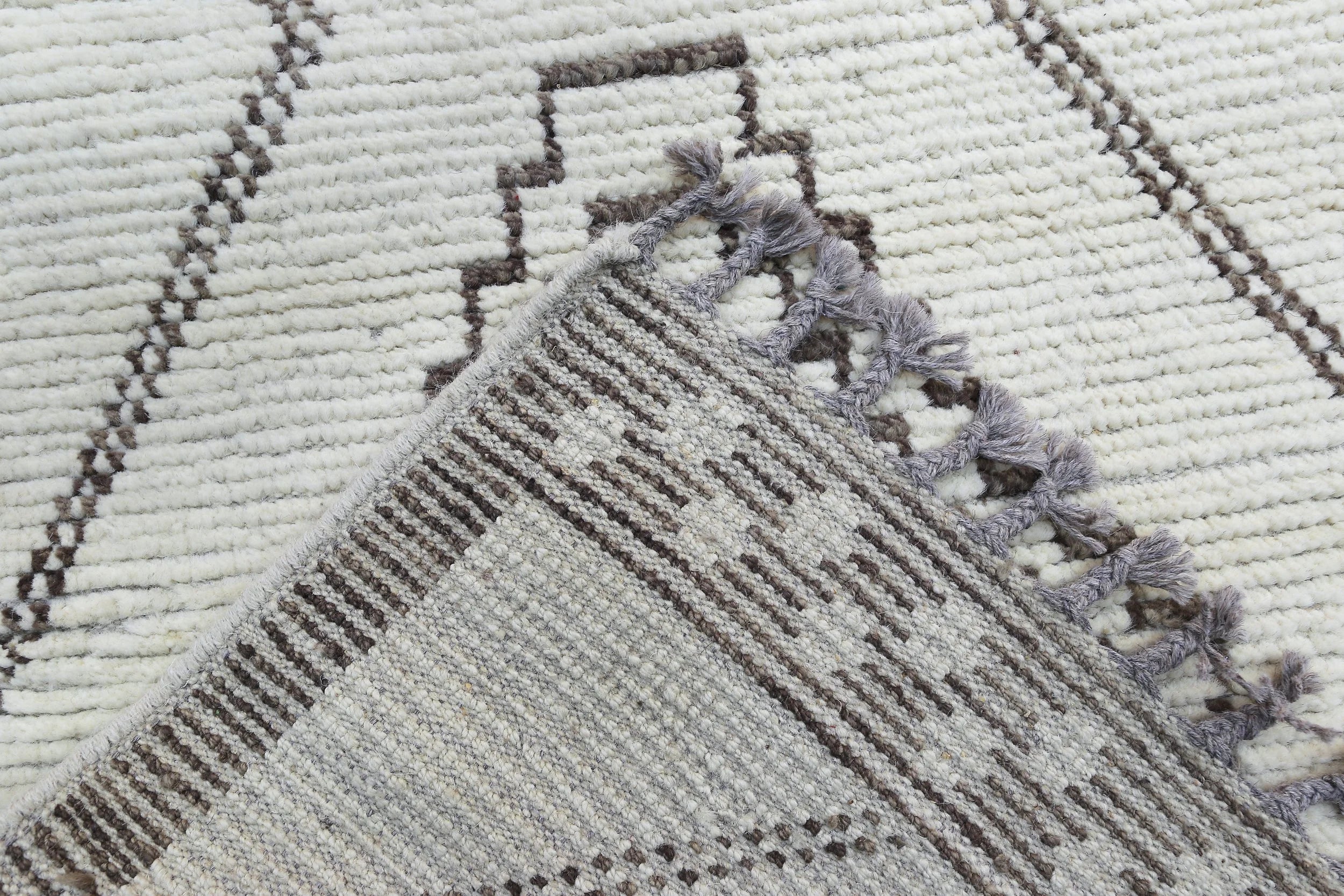 Moroccan-Style Wool Rug Runner (2'7" x 12'0")