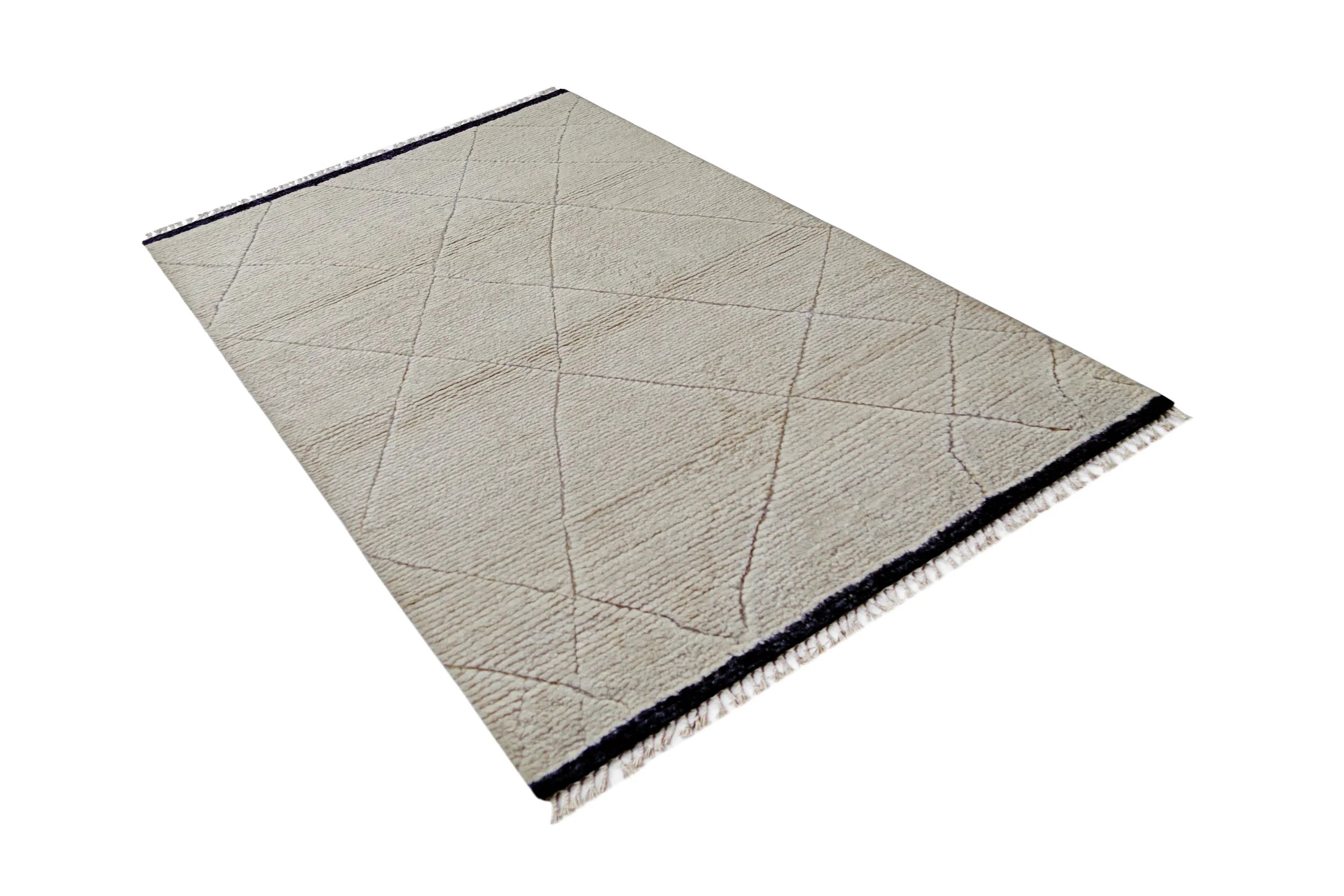 Nomad Collection Neutral Wool Rug (5x8)