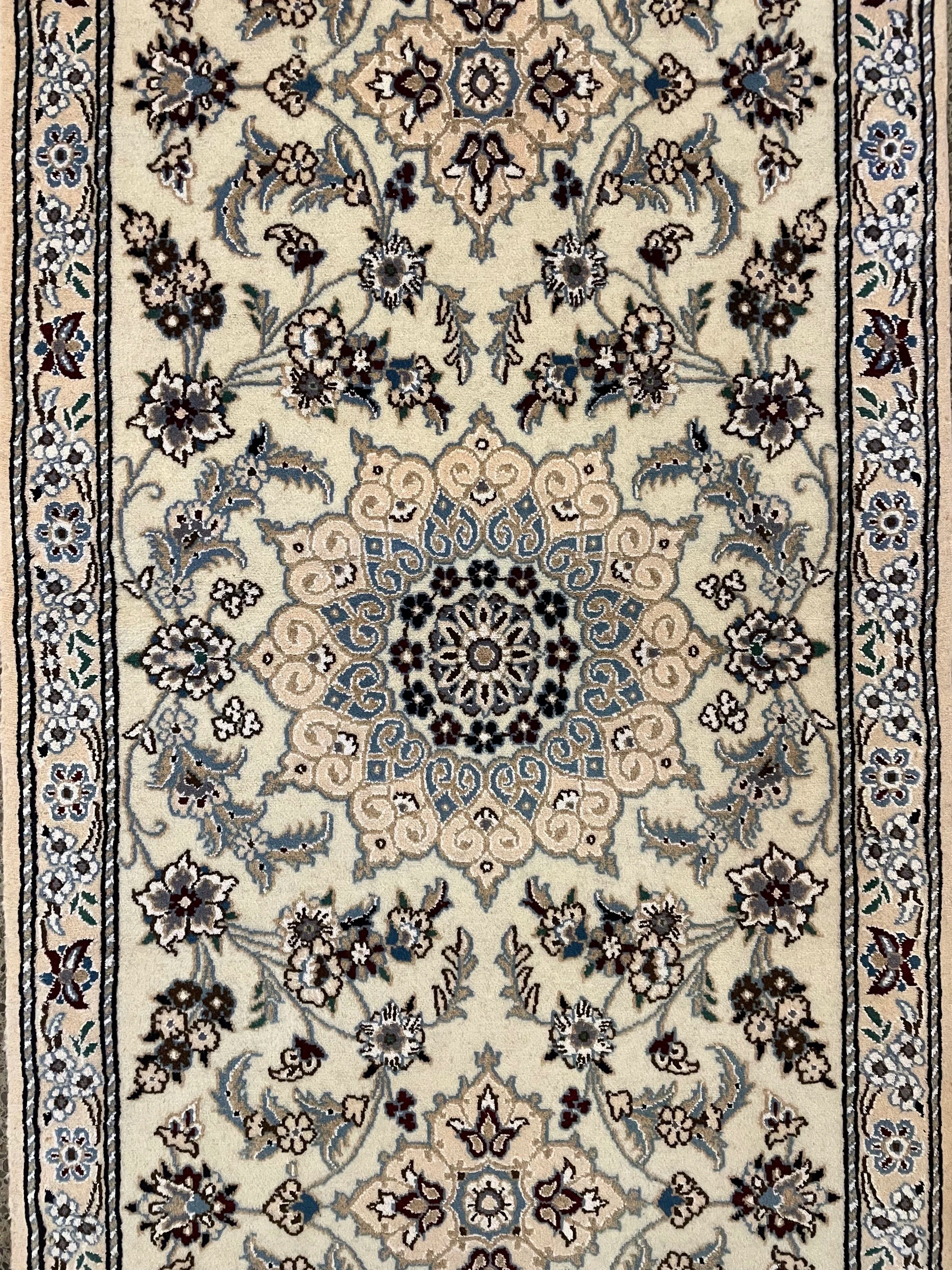 Naeen Wool & Silk Rug (2'7" x 9'10")