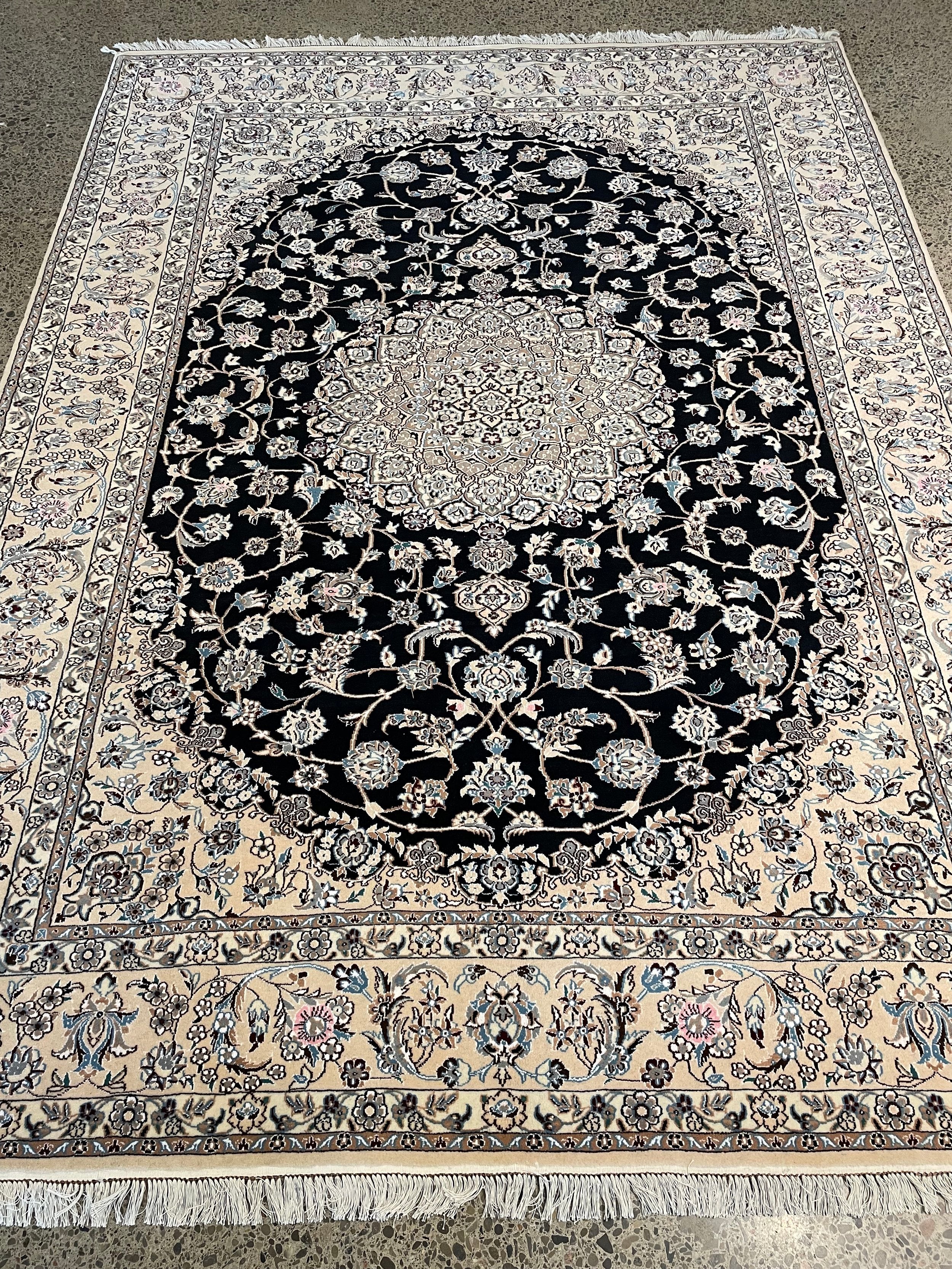Naeen Wool & Silk Rug (6'8" x 9'1")