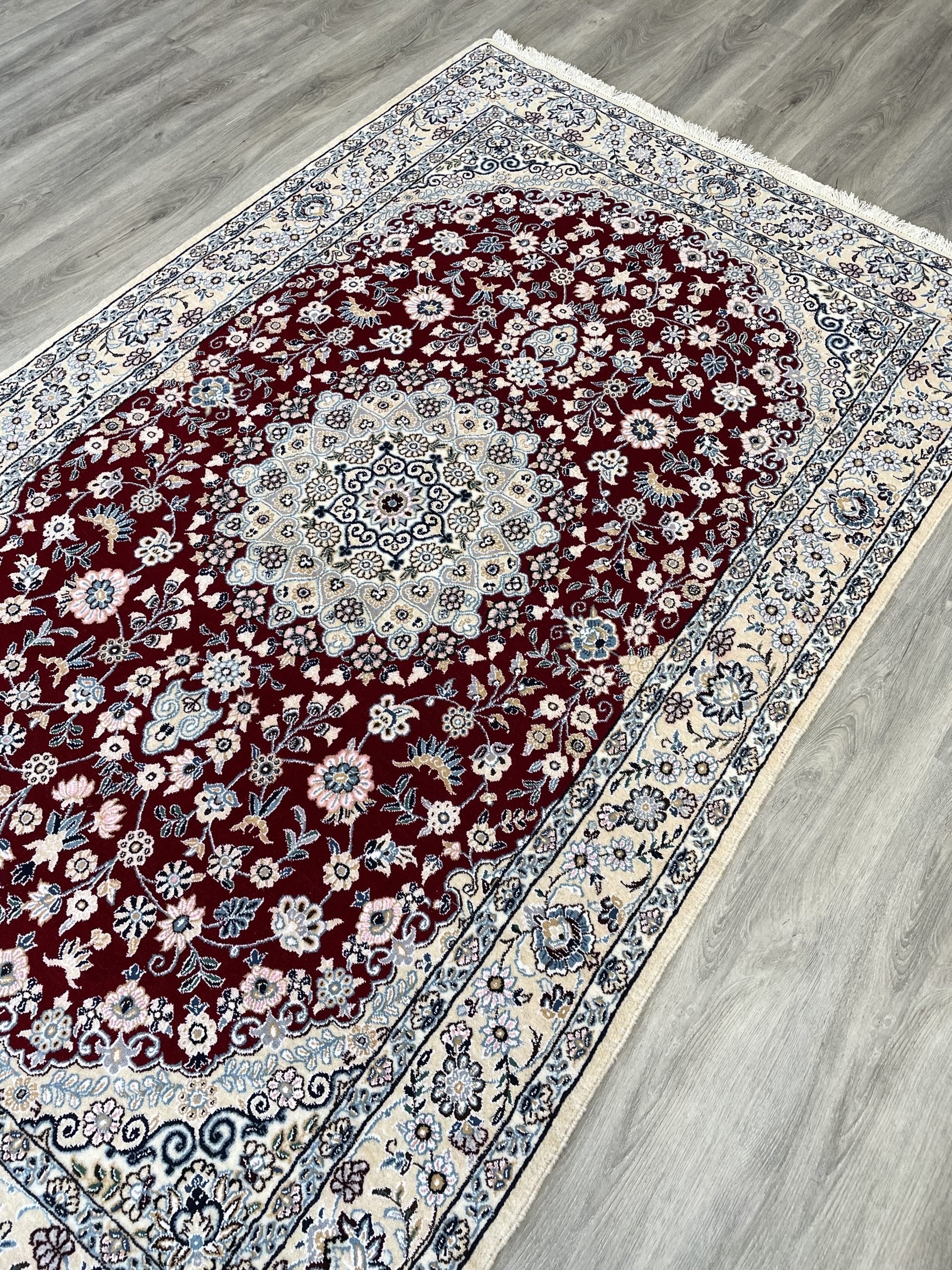 Naeen Wool & Silk Rug (4'2" x 6'10")