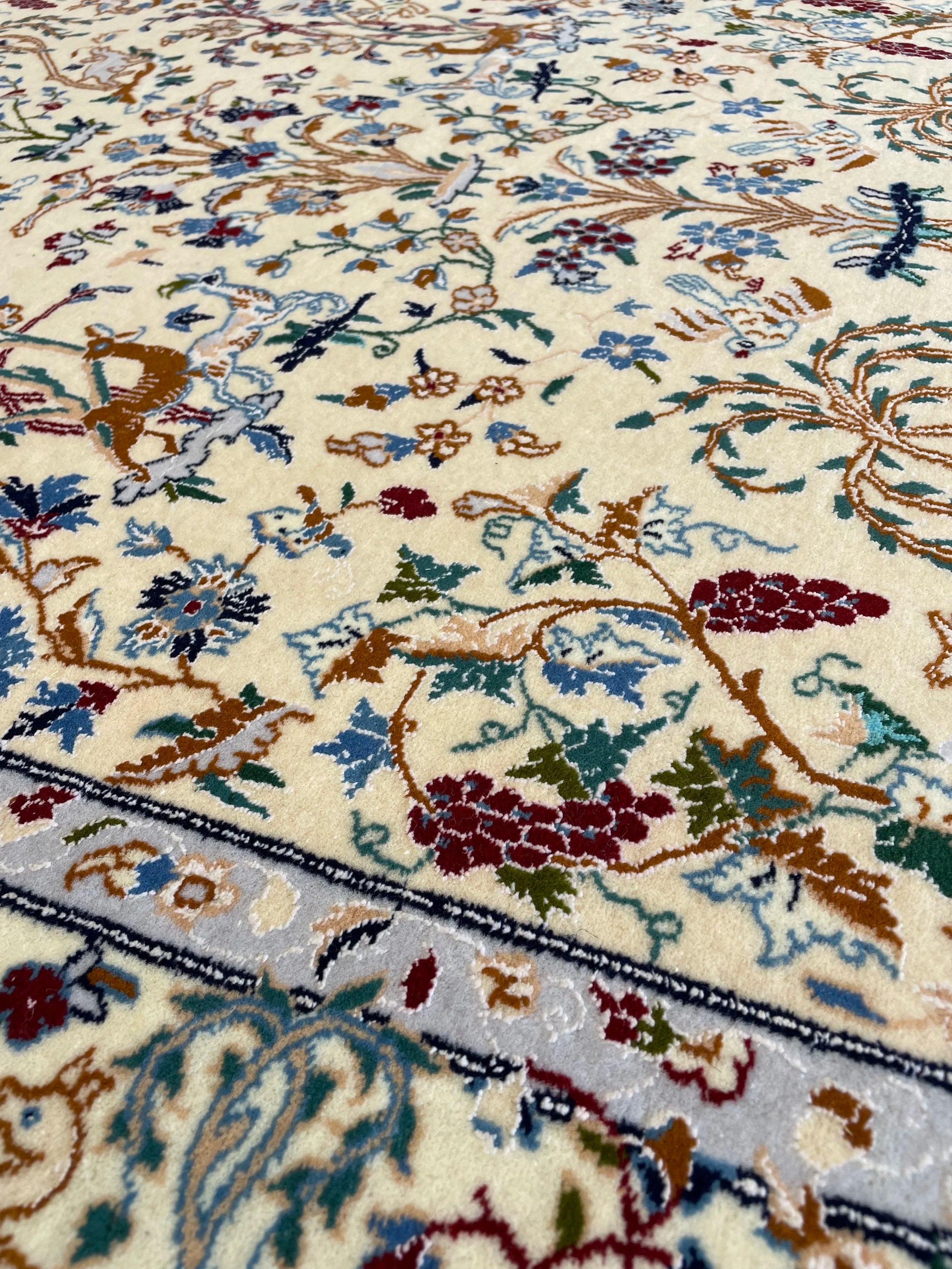 Naeen 6 Ply Wool & Silk Rug (3'5" x 5'5")