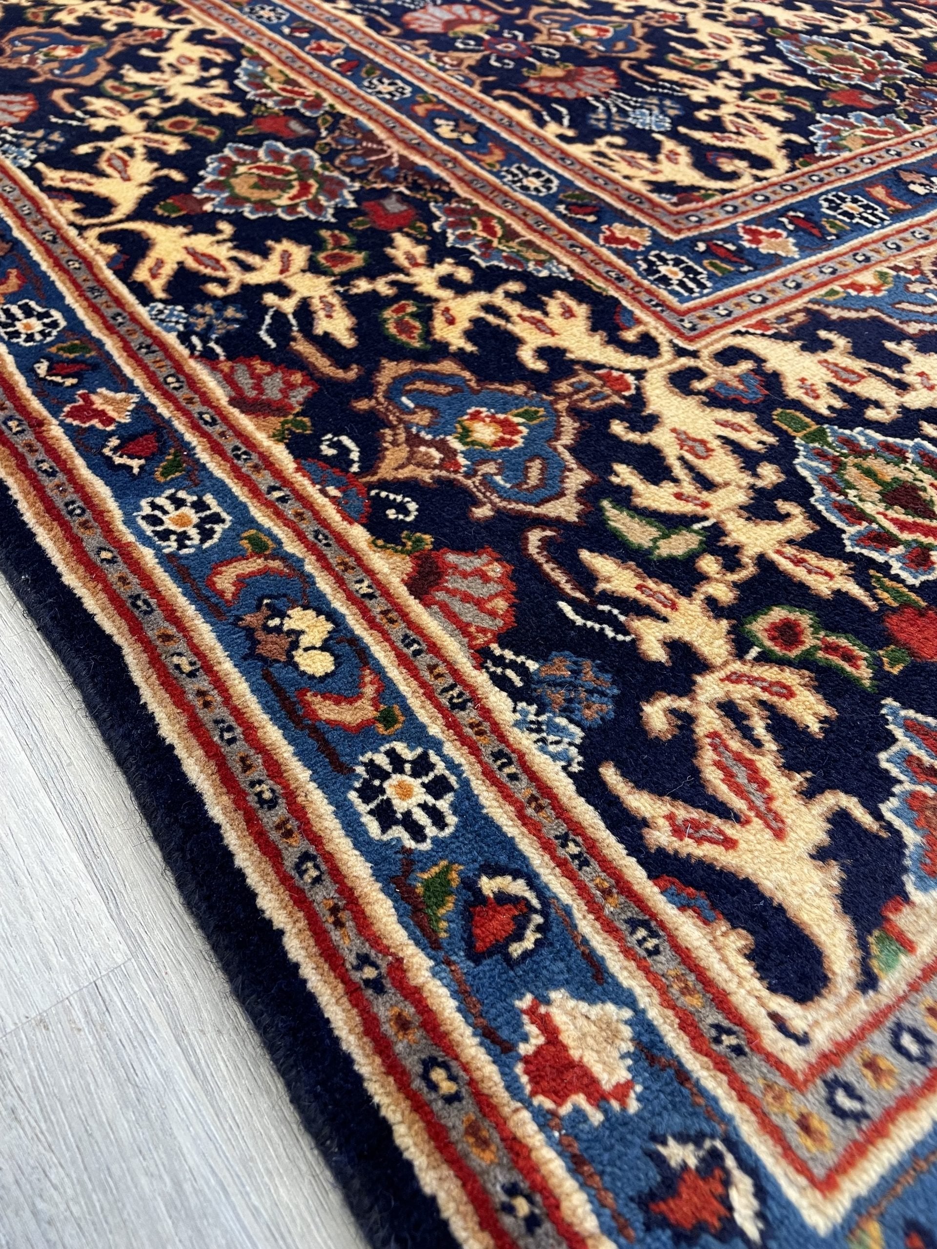 Moud Wool Rug (6'8" x 10'0")