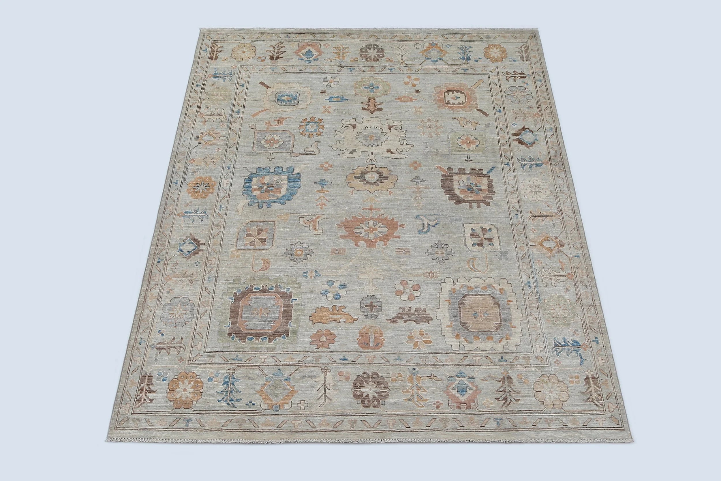 Oushak Wool Rug (8'2" x 9'8")