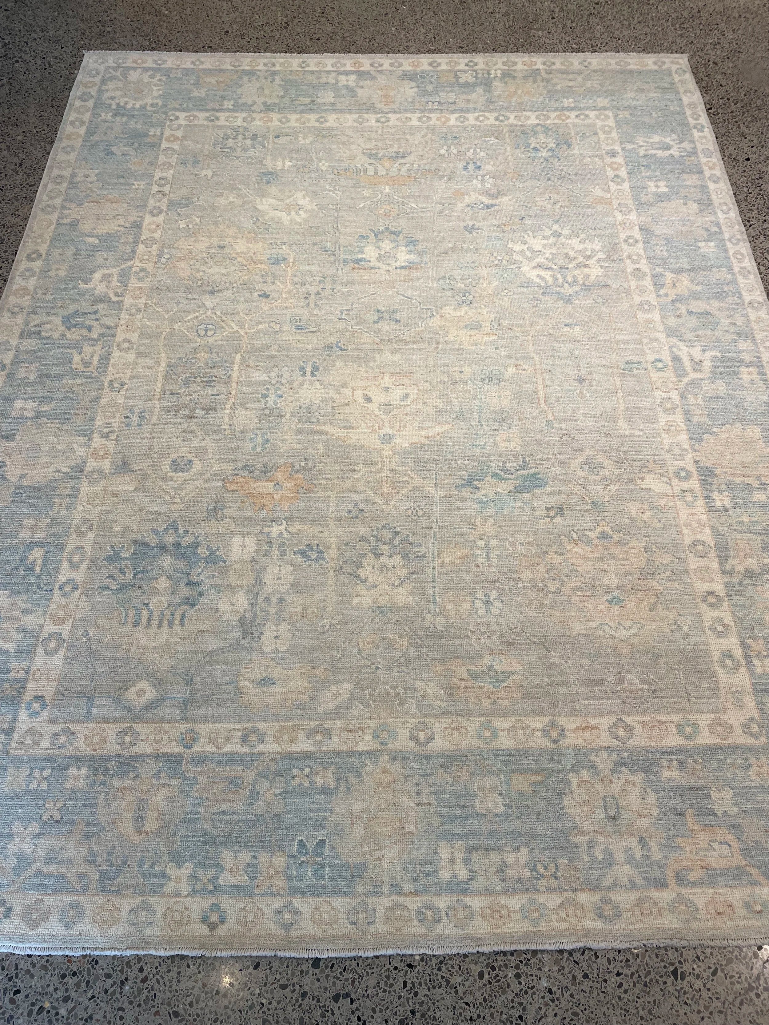 Oushak Rug (7'11" x 10'3")