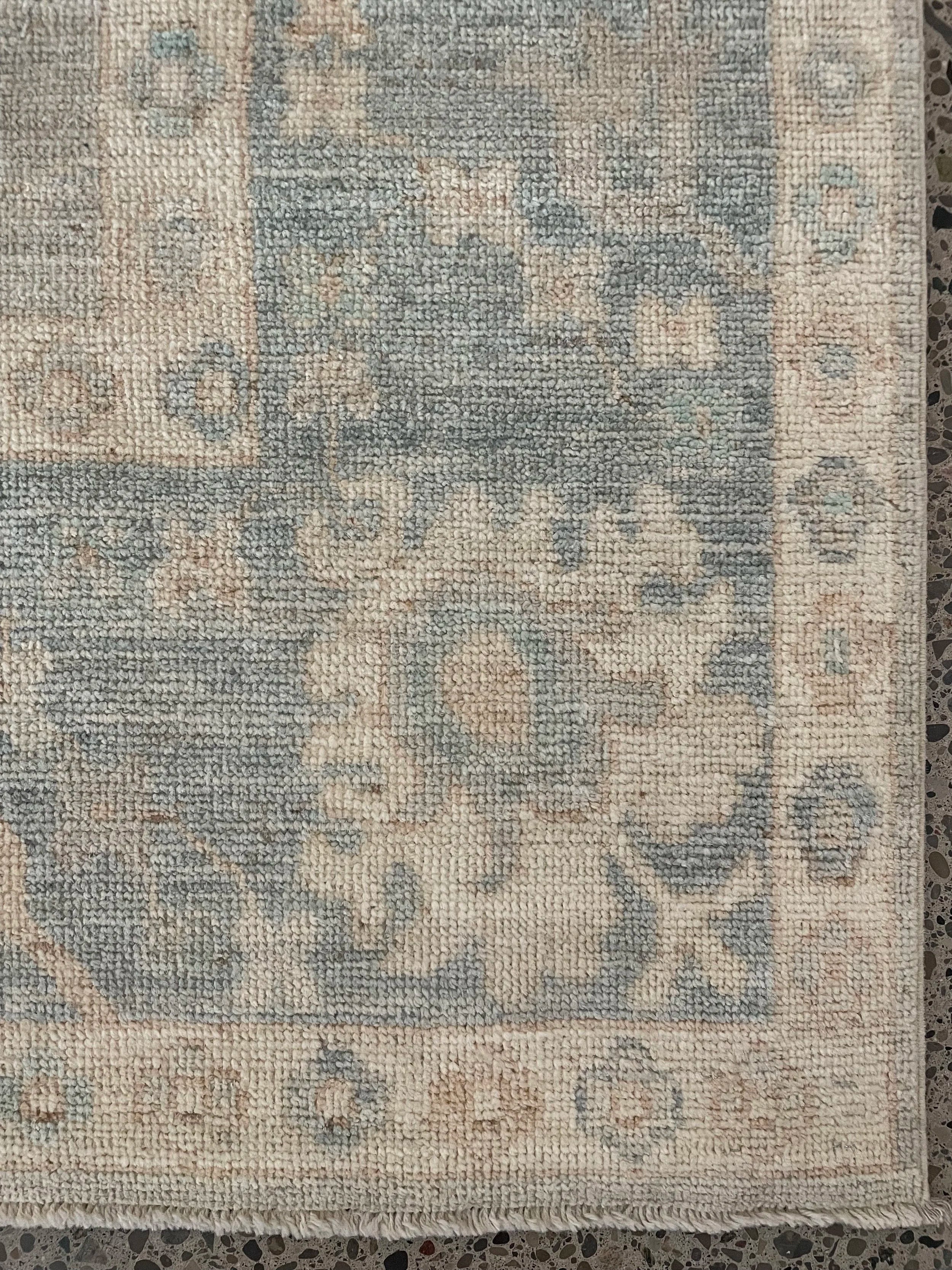 Oushak Rug (7'11" x 10'3")