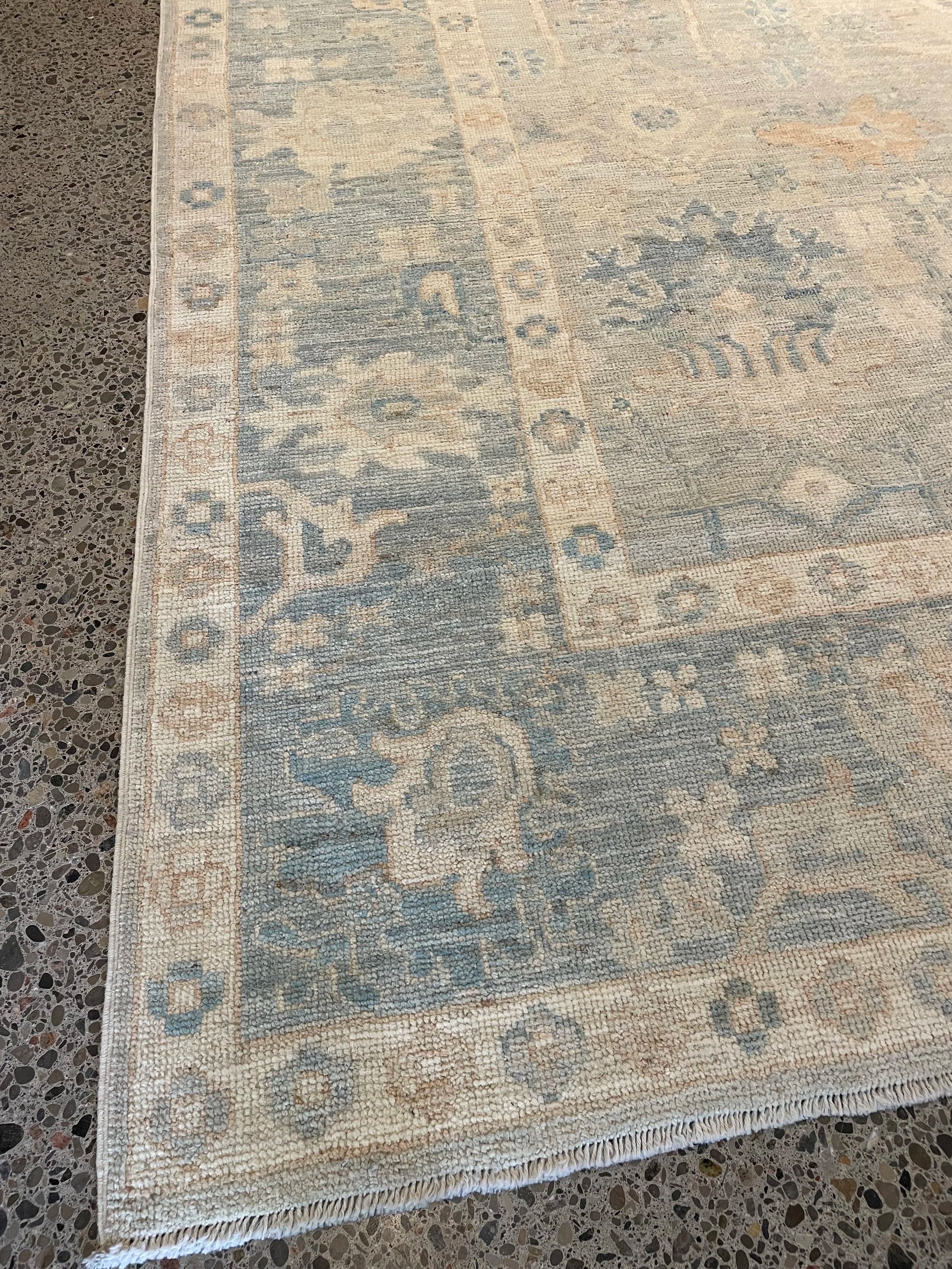 Oushak Rug (7'11" x 10'3")
