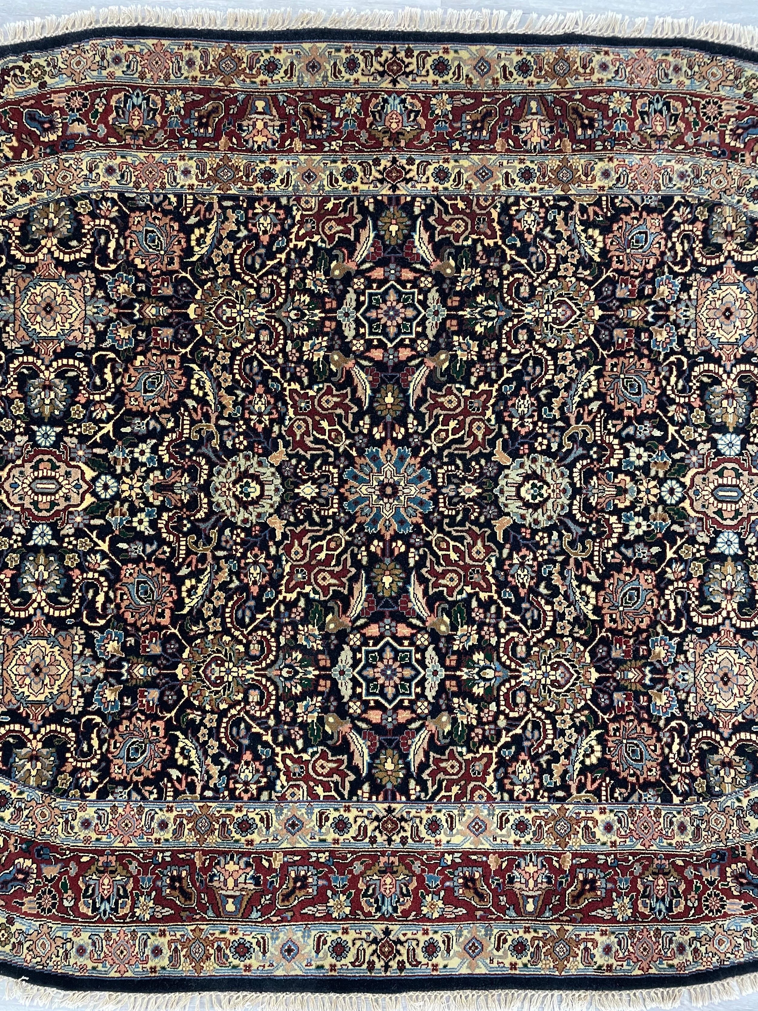 Herati Oval Wool Rug (5'2" x 7'10")