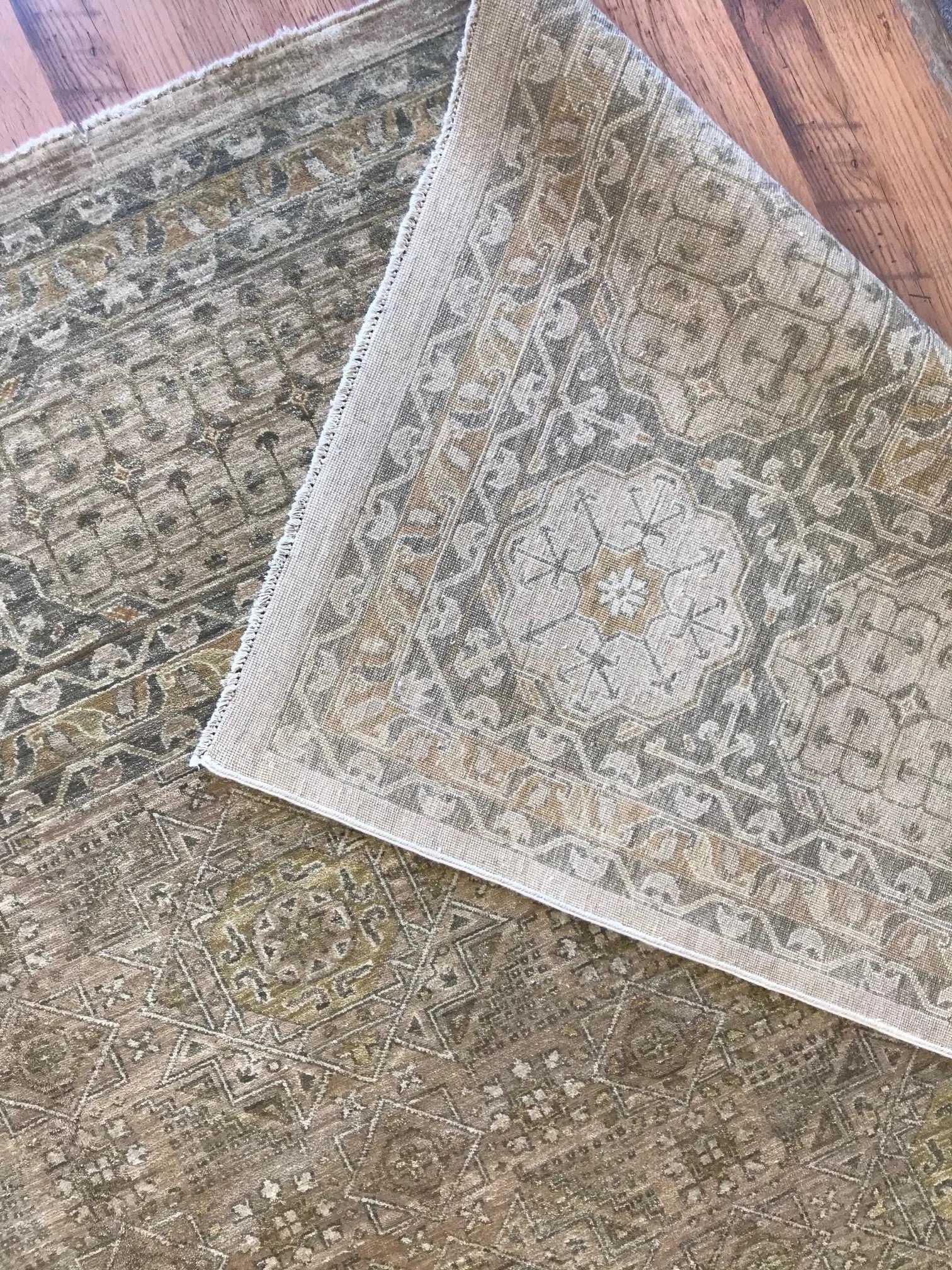 Mamluk Neutral Wool Rug (11'11" x 14'10")