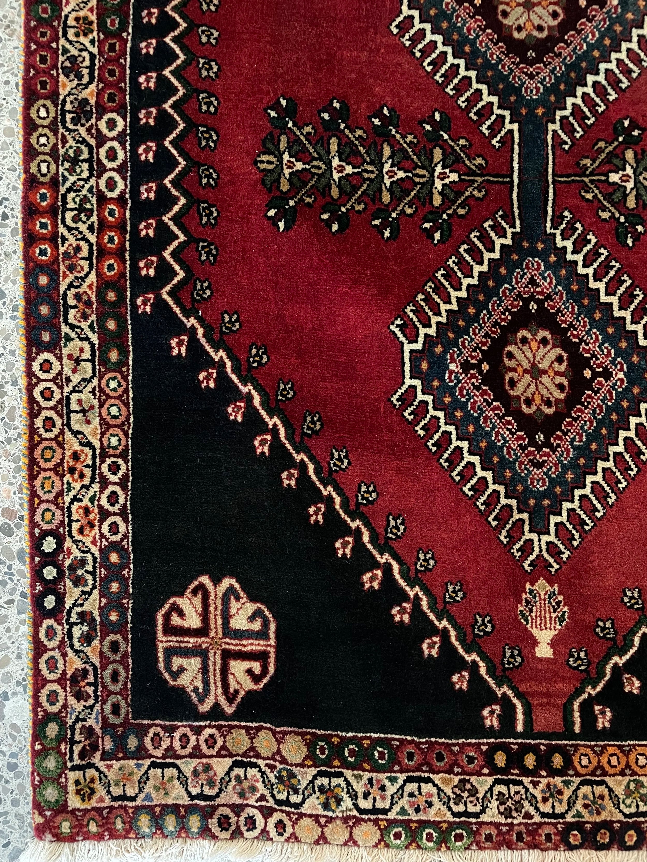 Qashqai Tribal Wool Rug (3'6" x 6'10")