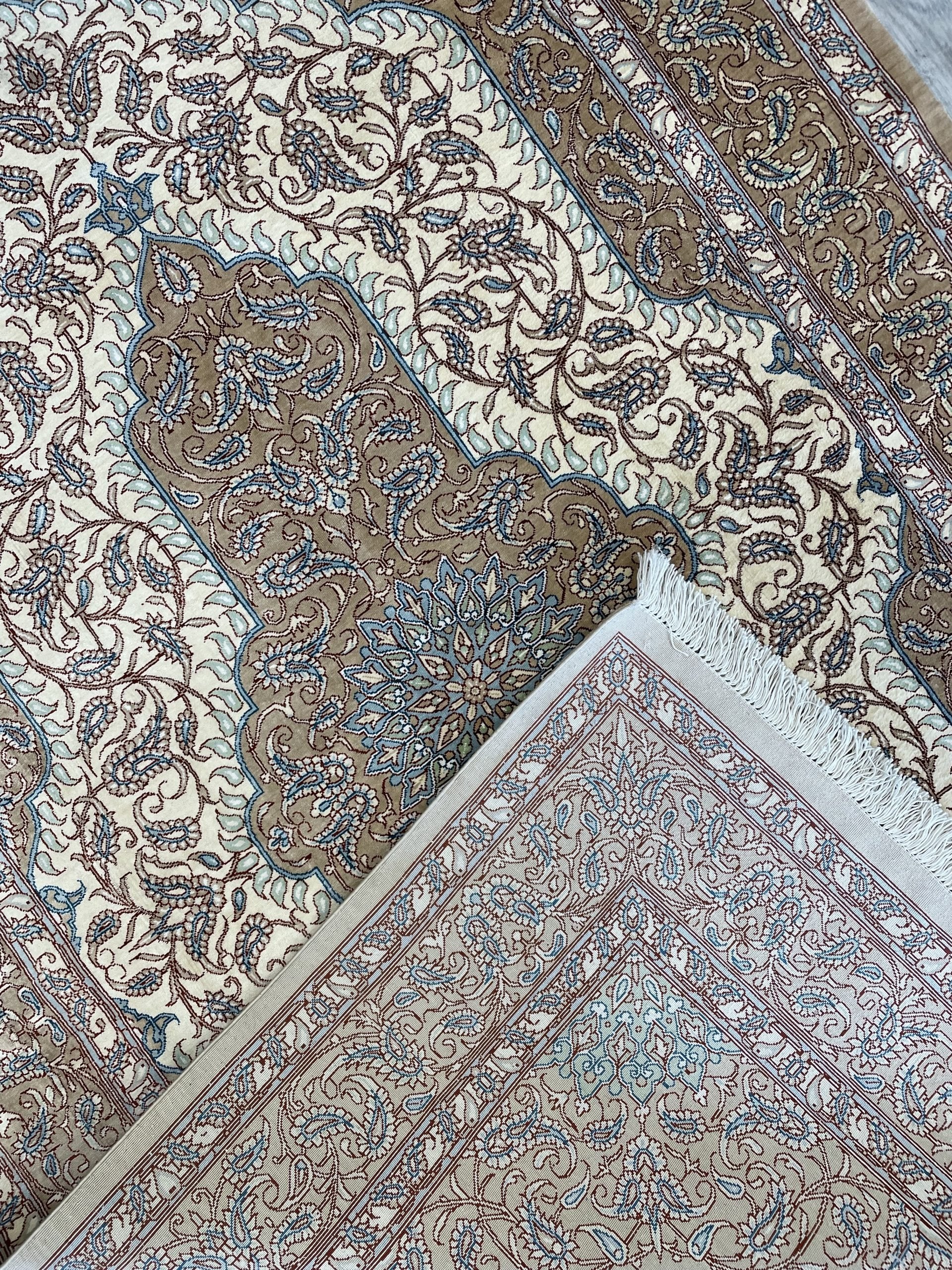 Qum 100% Silk Rug (3'2" x 4'10")