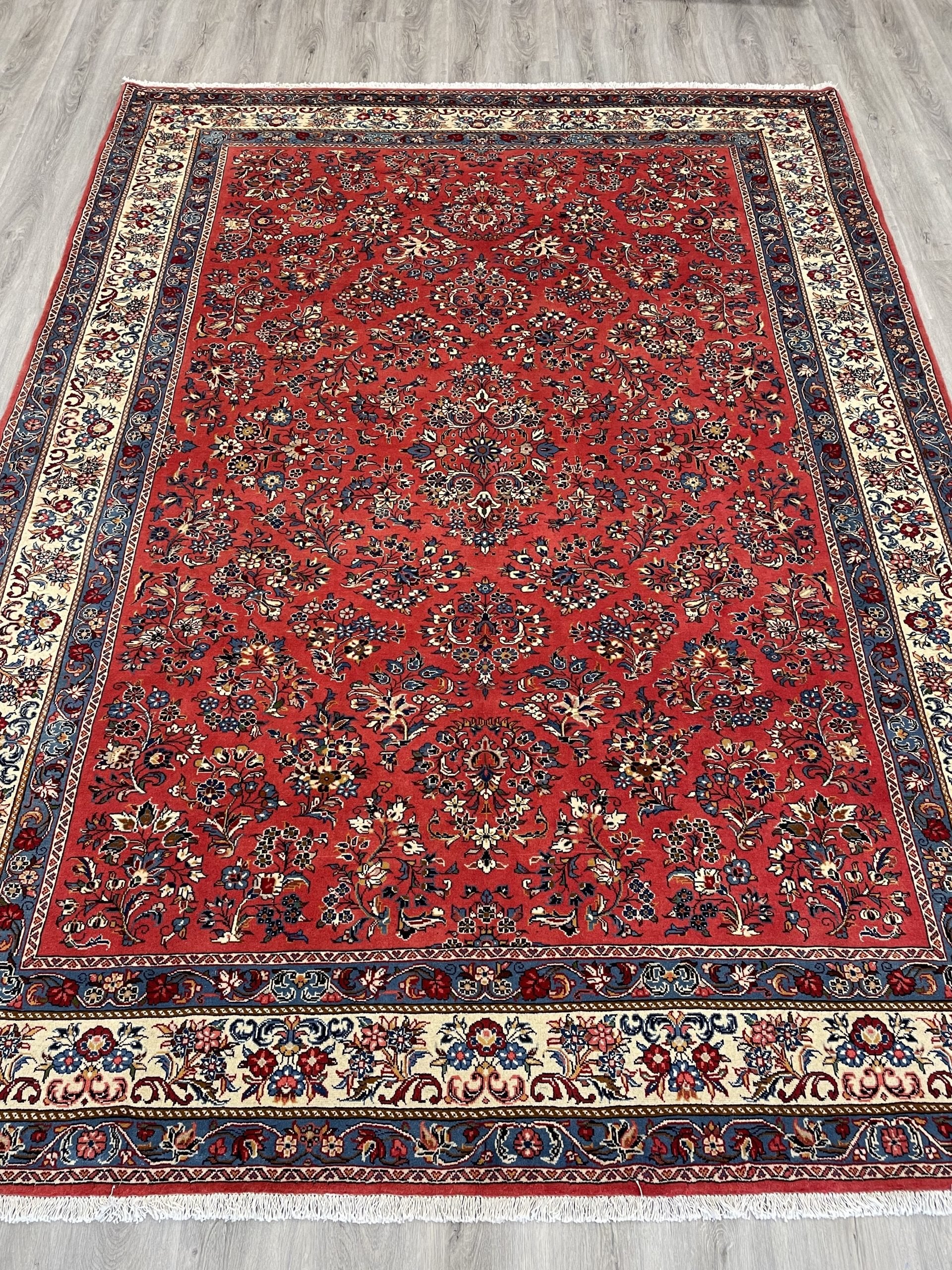 Sarough Wool Rug (7'5" x 9'10")