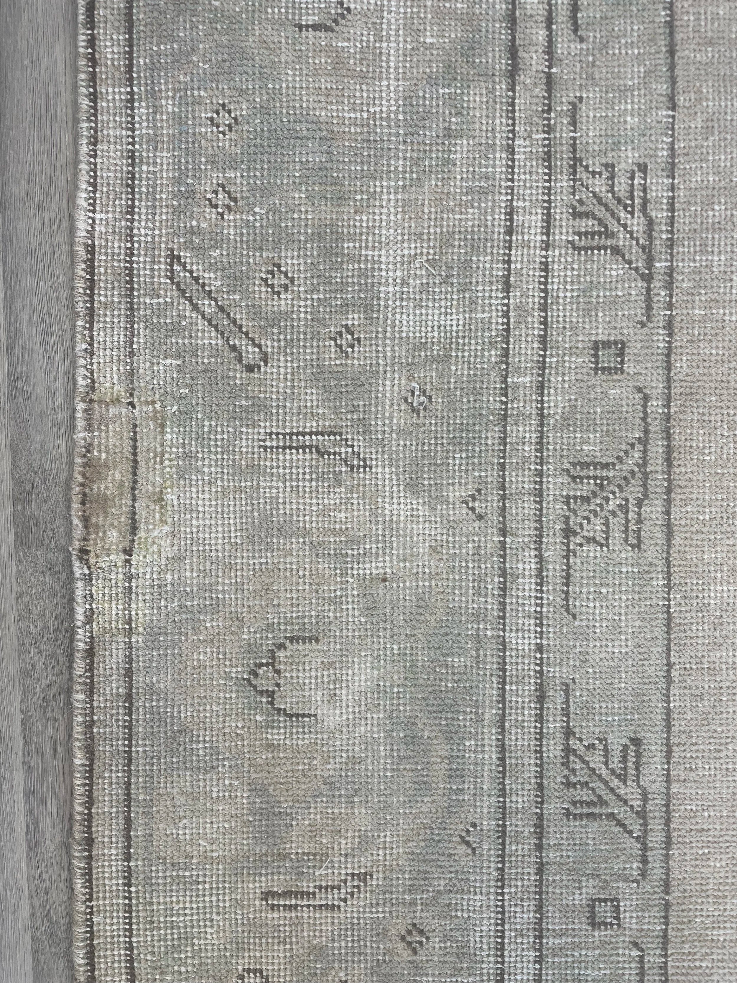 Muted Vintage Wool Rug (9'5" x 12'6")