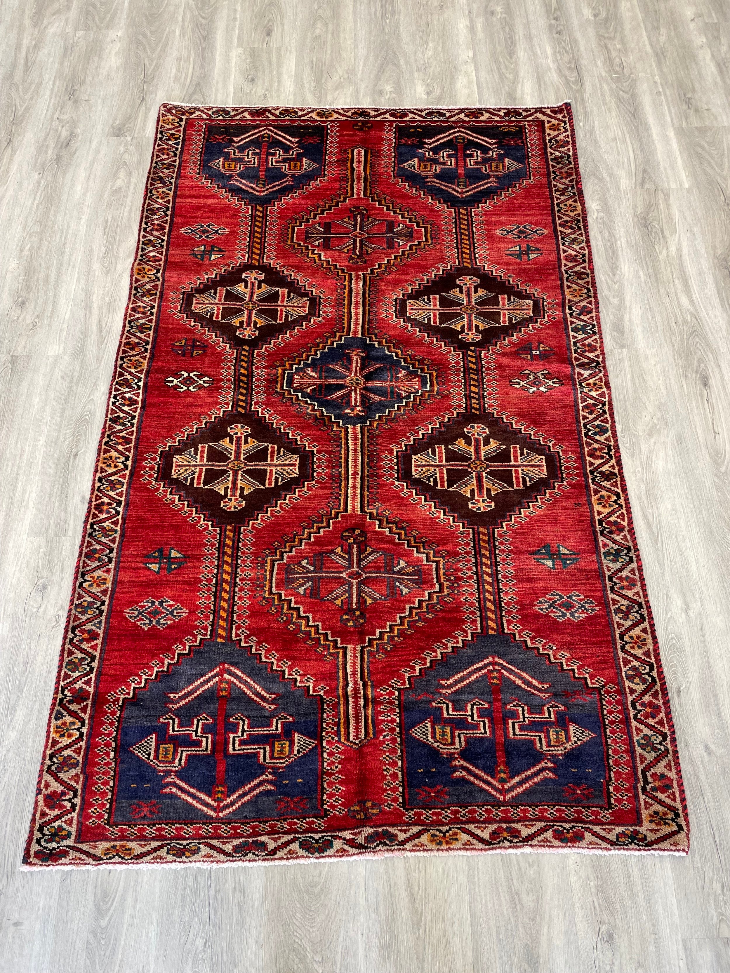 Shiraz Vintage Wool Rug (3'10" x 6'4")