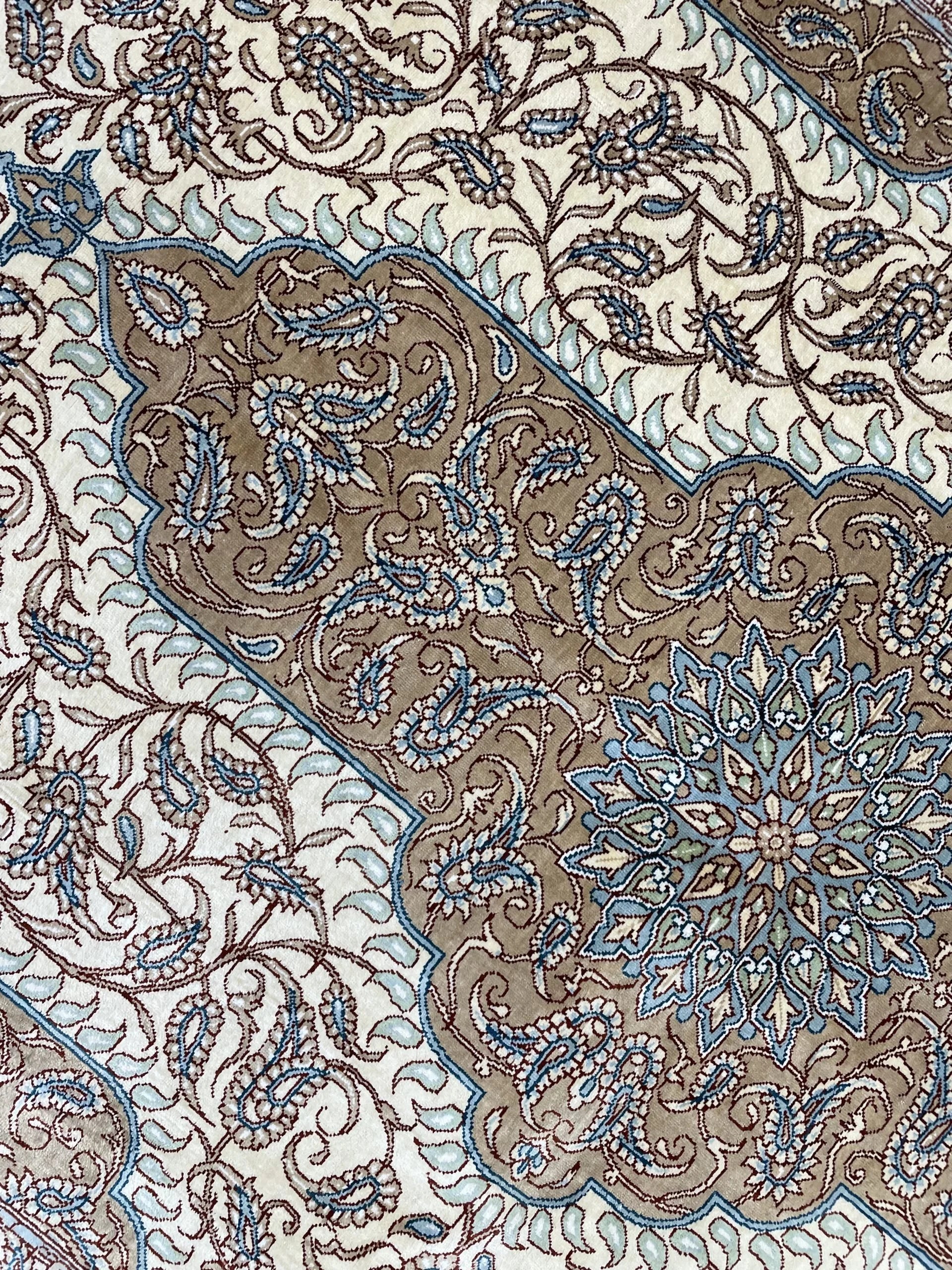 Qum 100% Silk Rug (3'2" x 4'10")