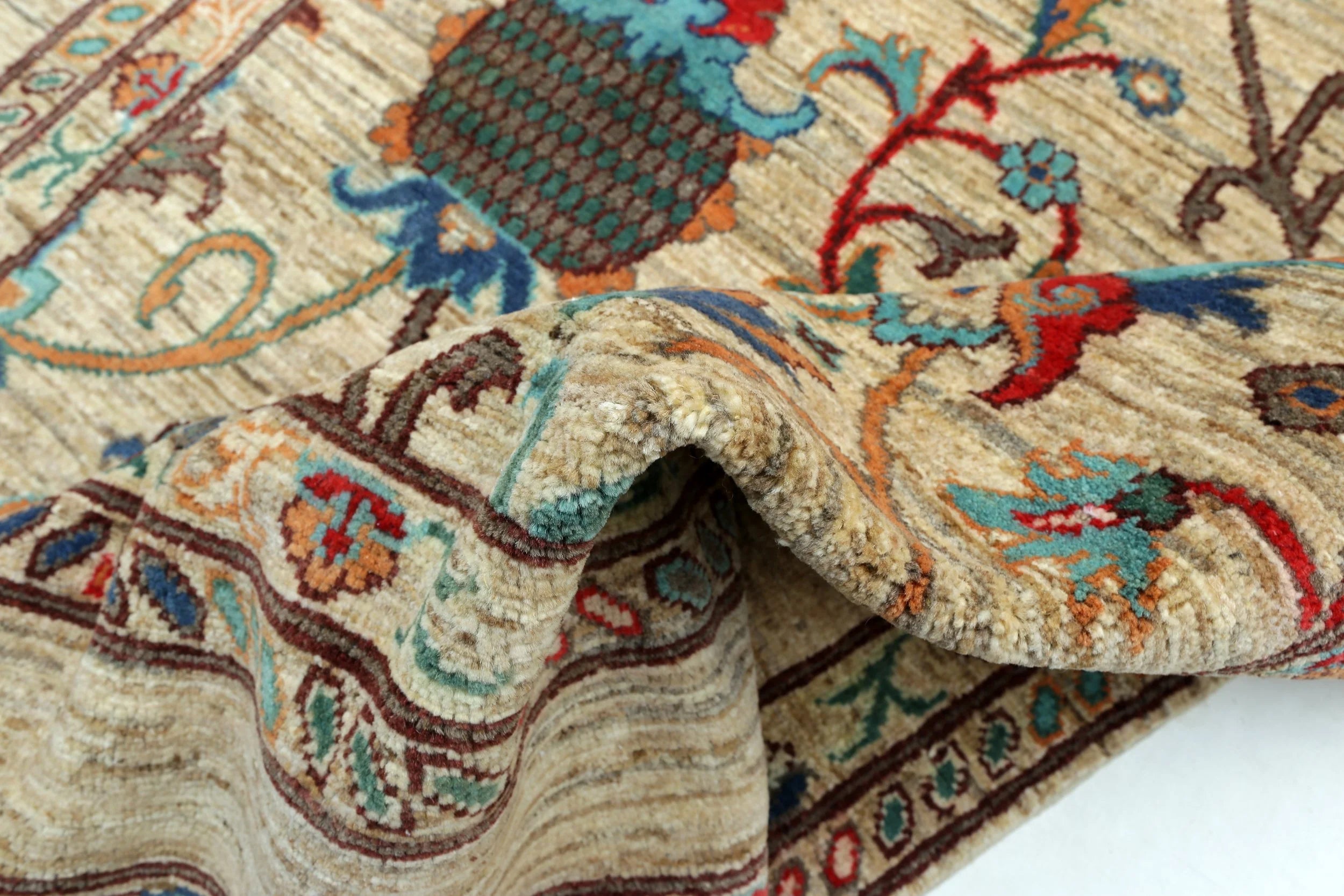 Sultani Wool Rug (5'1" x 6'6")