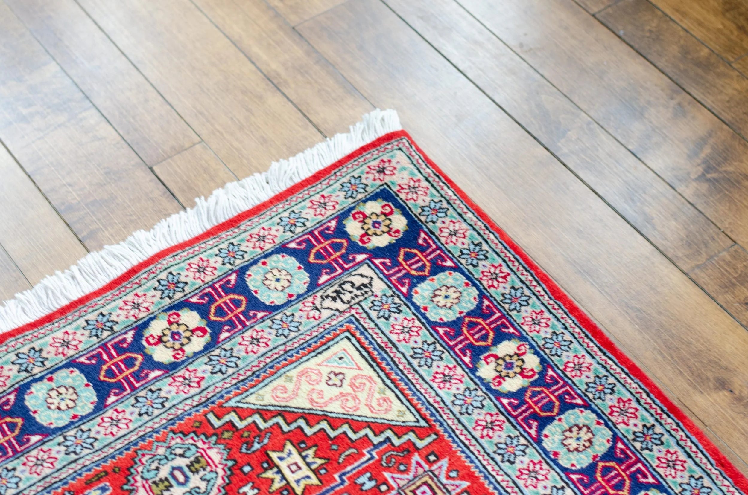 Tabriz Wool Rug (4'9" x 6'4")