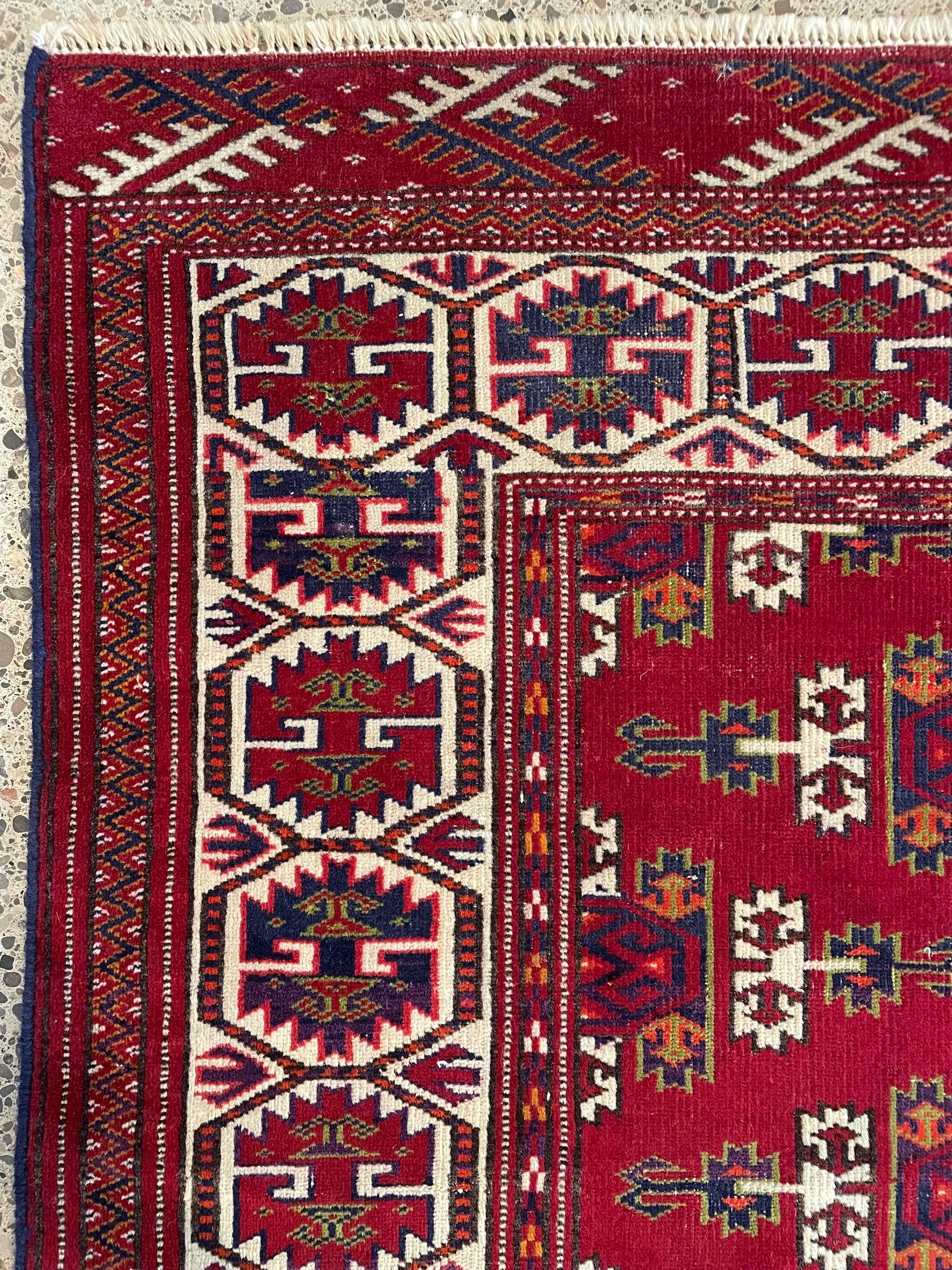 Turkoman Vintage Wool Rug (3'4" x 5'0")