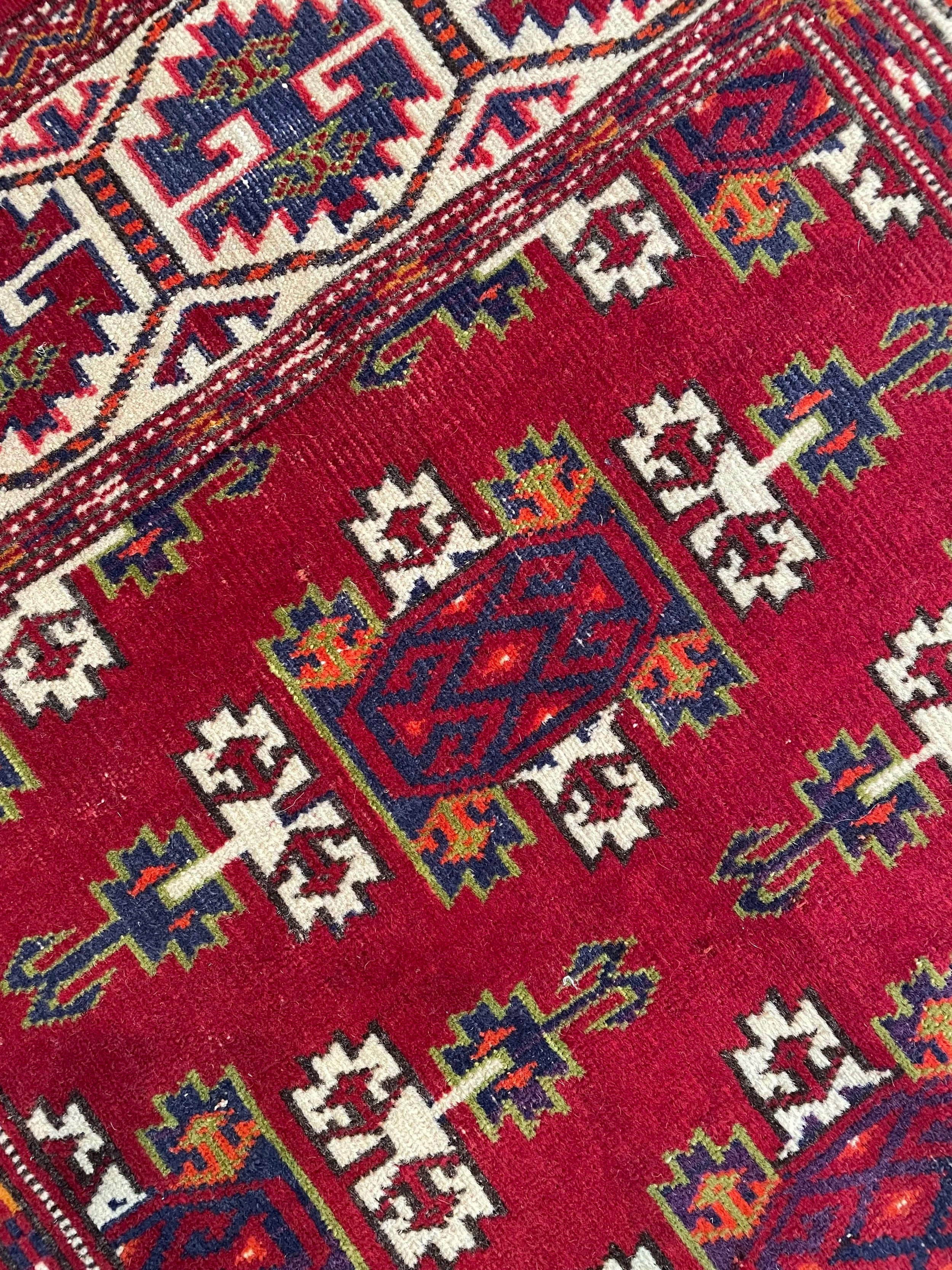 Turkoman Vintage Wool Rug (3'4" x 5'0")