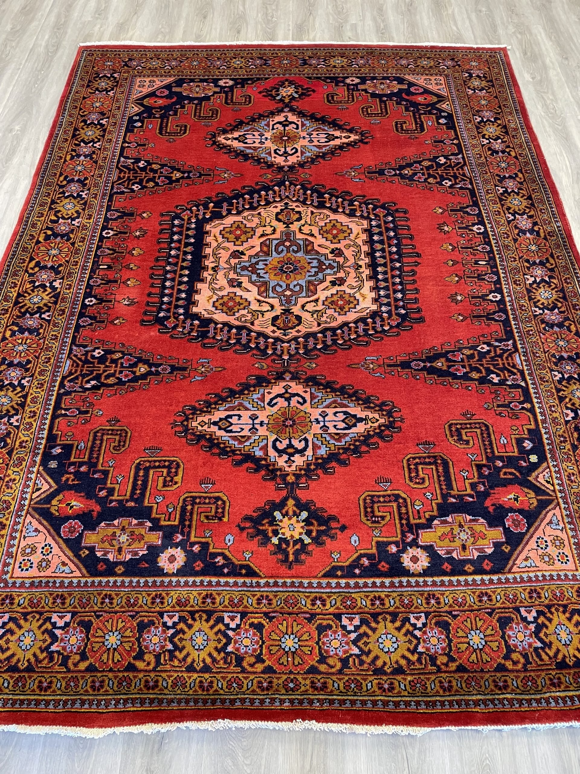 Viss Tribal Wool Rug (6'9" x 9'4")