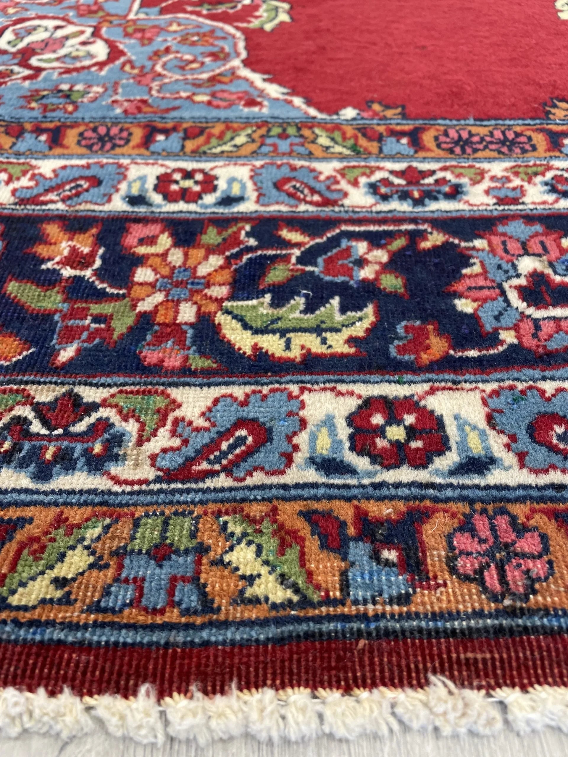 Kashan Vintage Wool Rug (3'11" x 6'1")