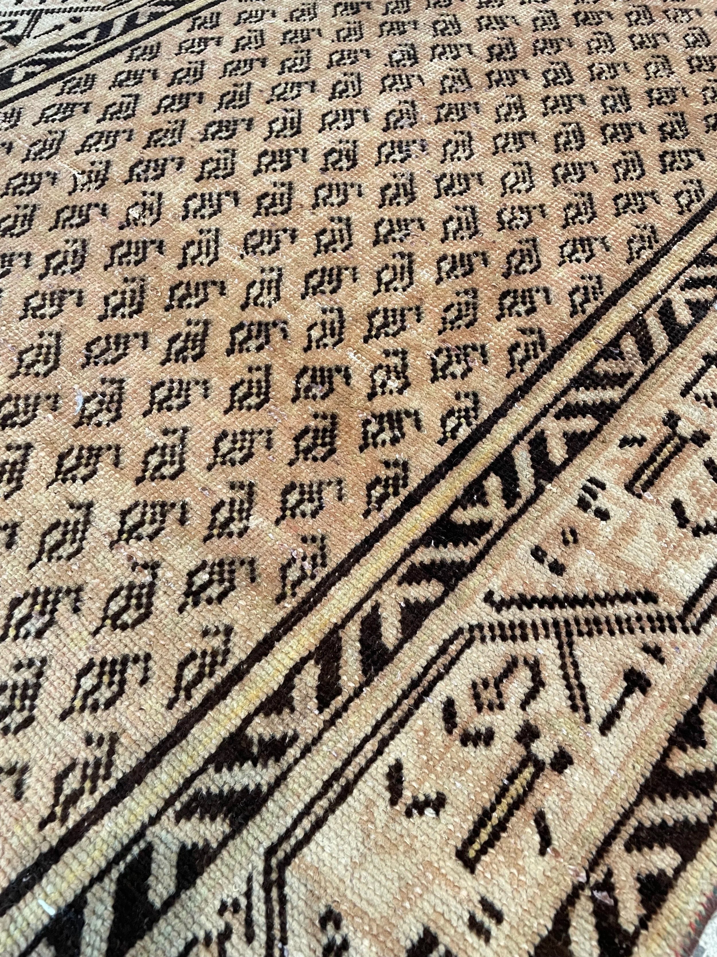 Neutral Vintage Wool Runner Rug (3'4" x 10'0")